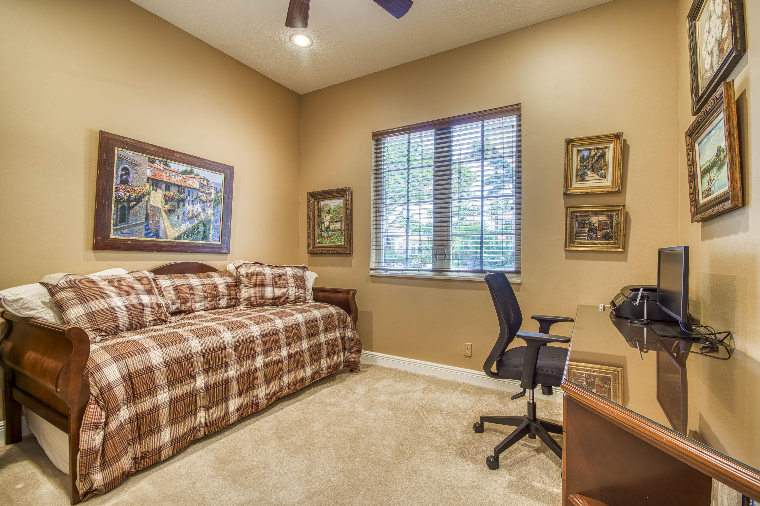 7049 Isla Vista, West Palm Beach FL 33412