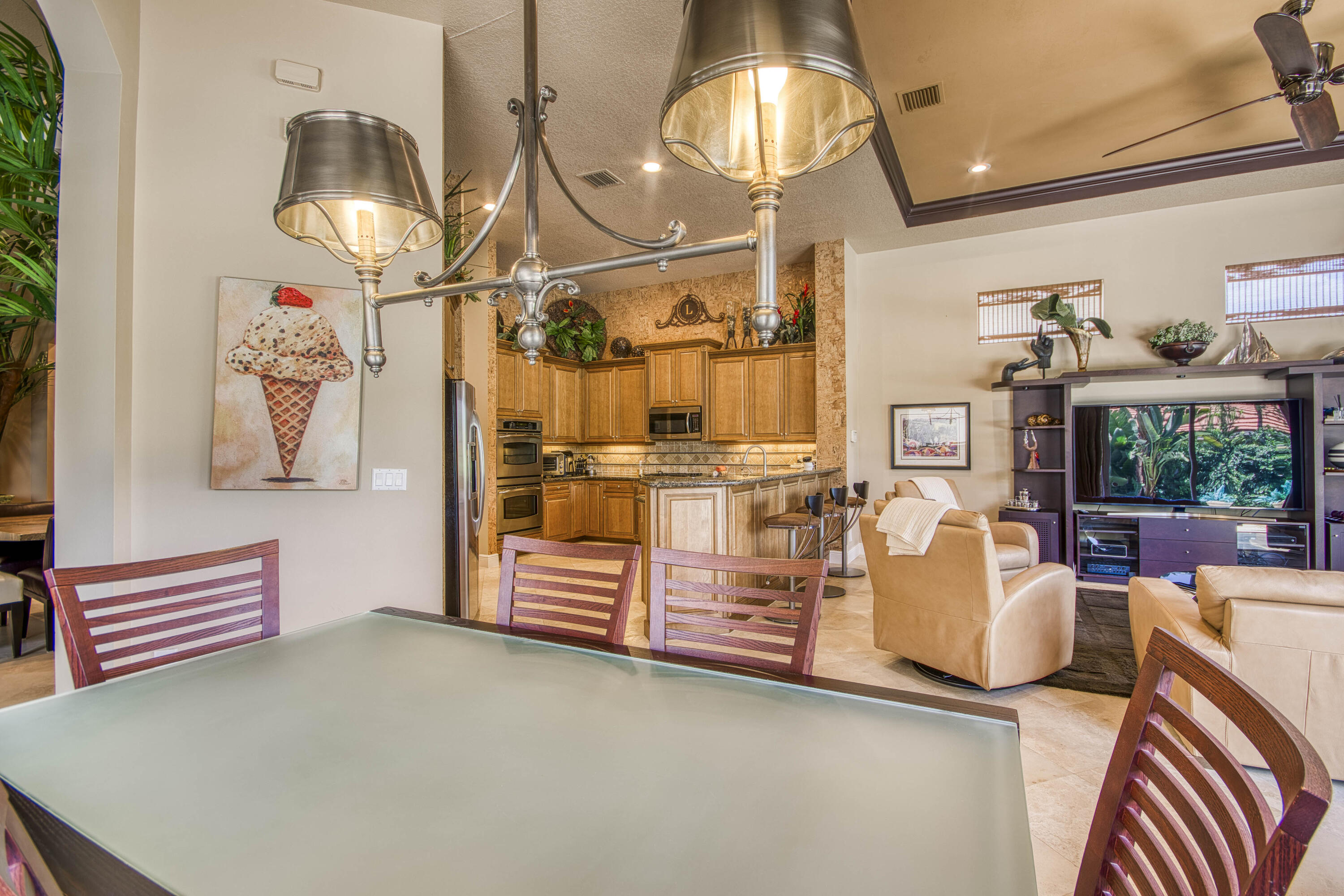 7049 Isla Vista, West Palm Beach FL 33412