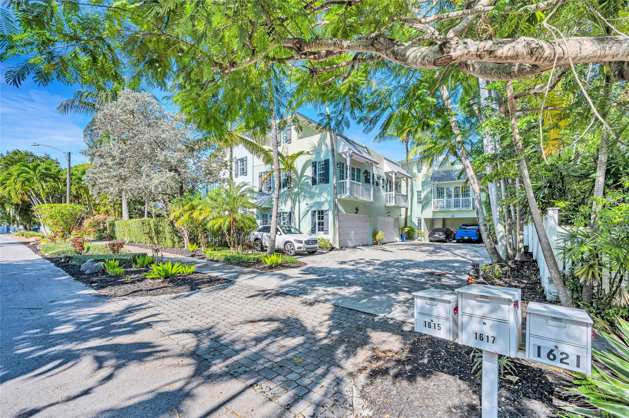 1617 NE 2ND, Fort Lauderdale FL 33301
