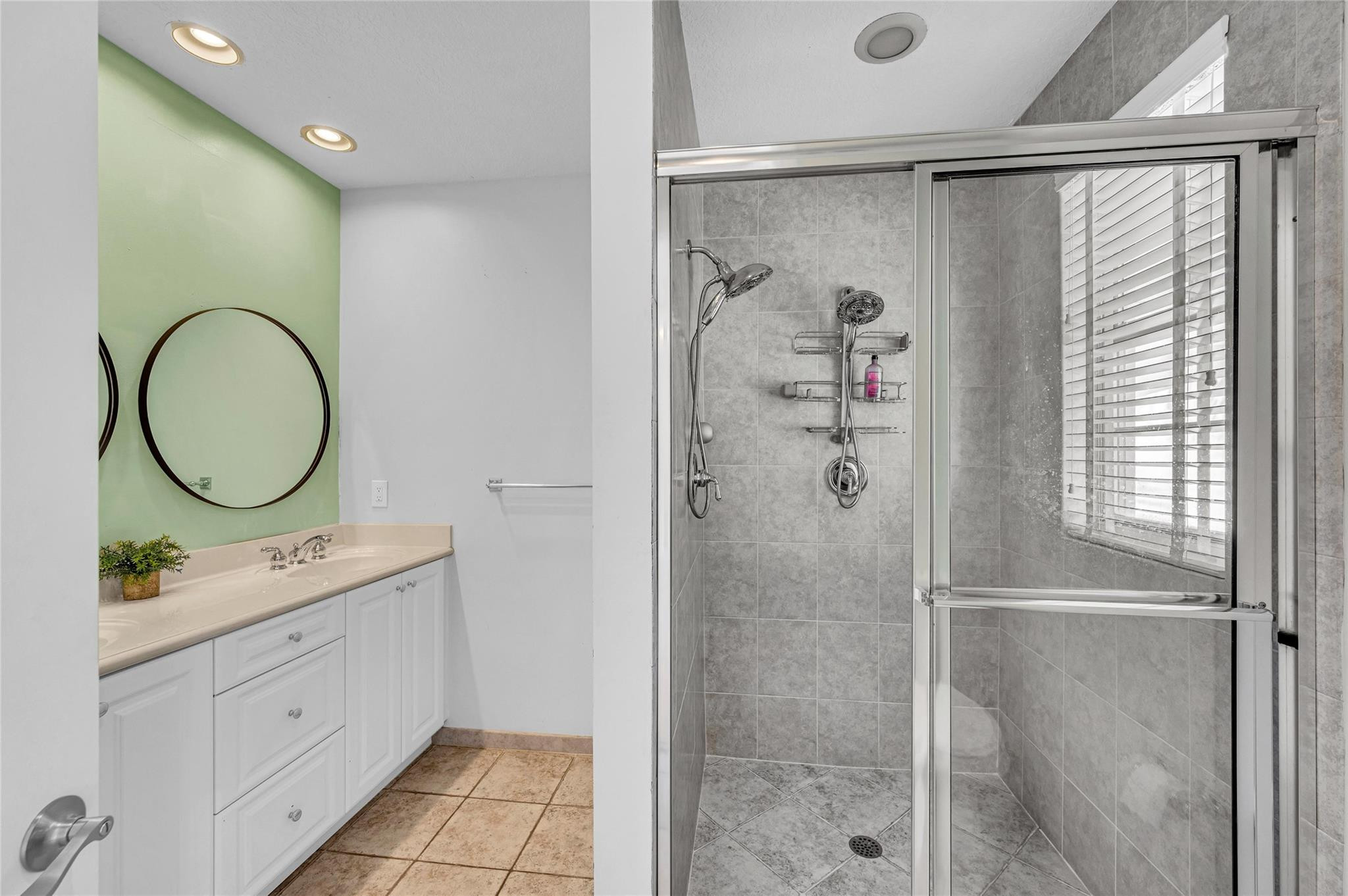 1617 NE 2ND, Fort Lauderdale FL 33301
