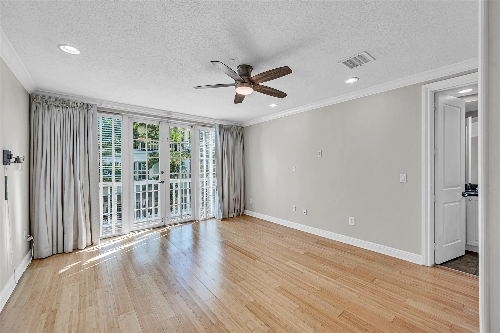 1617 NE 2ND, Fort Lauderdale FL 33301