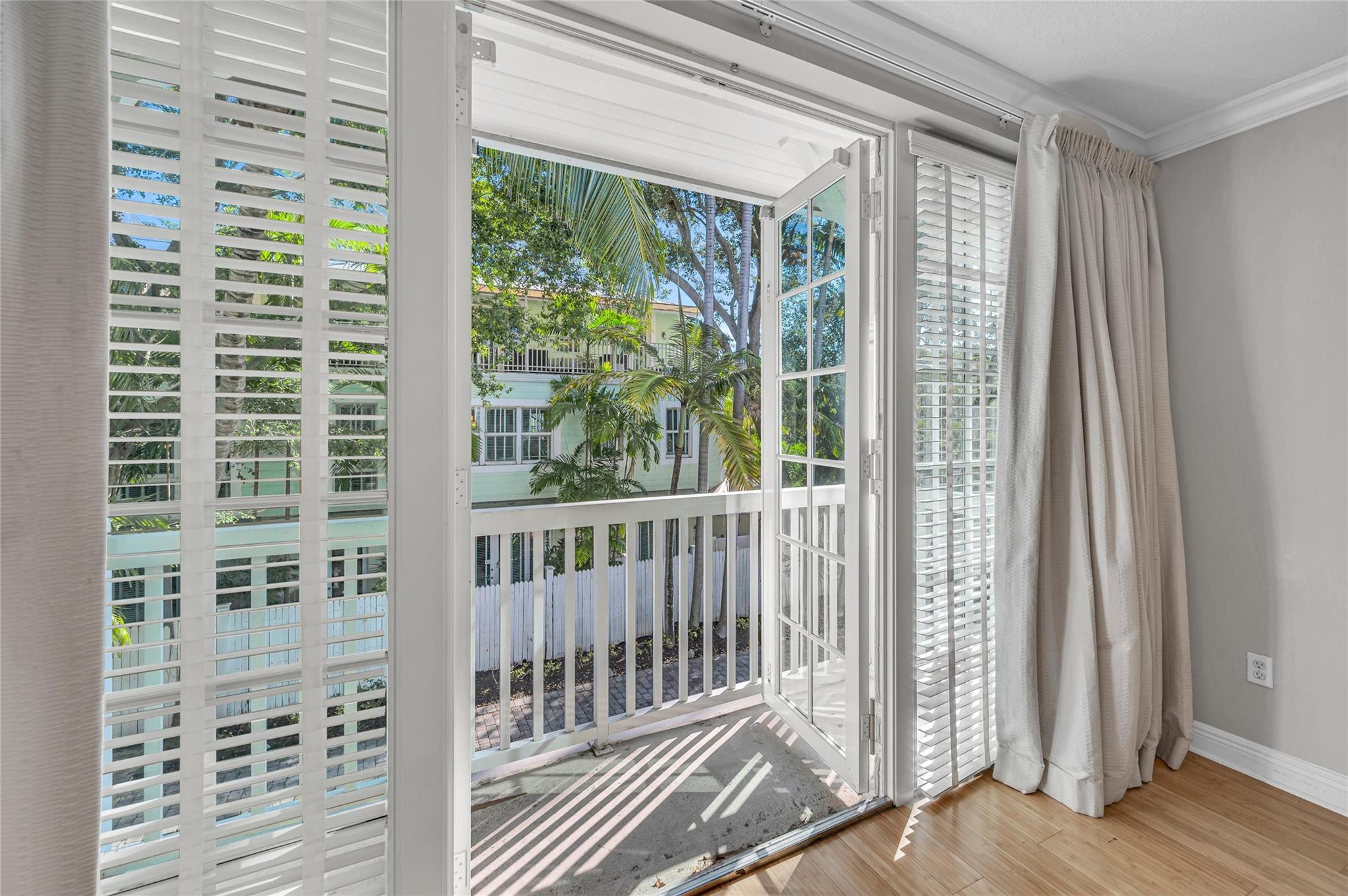 1617 NE 2ND, Fort Lauderdale FL 33301