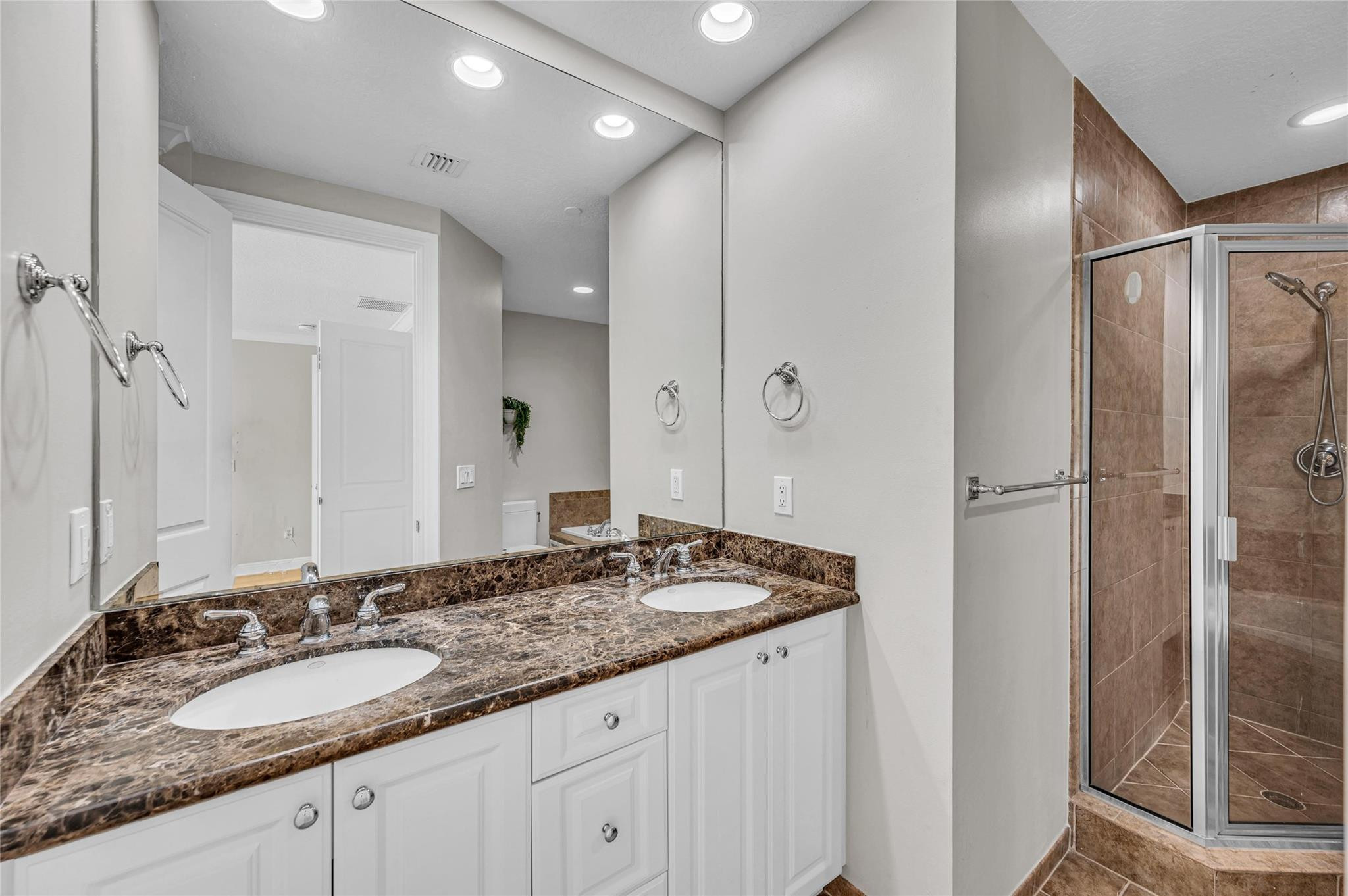 1617 NE 2ND, Fort Lauderdale FL 33301