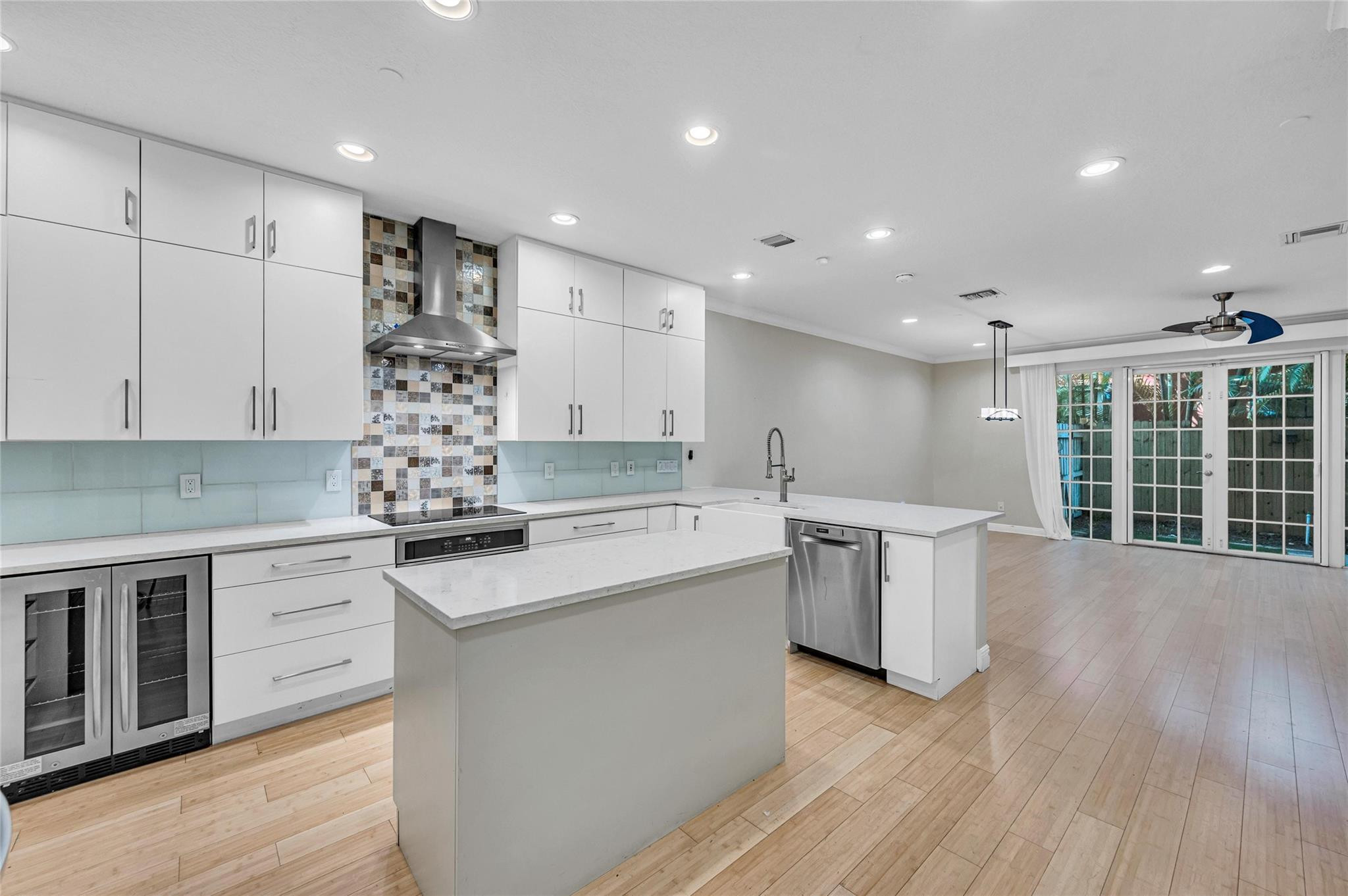 1617 NE 2ND, Fort Lauderdale FL 33301