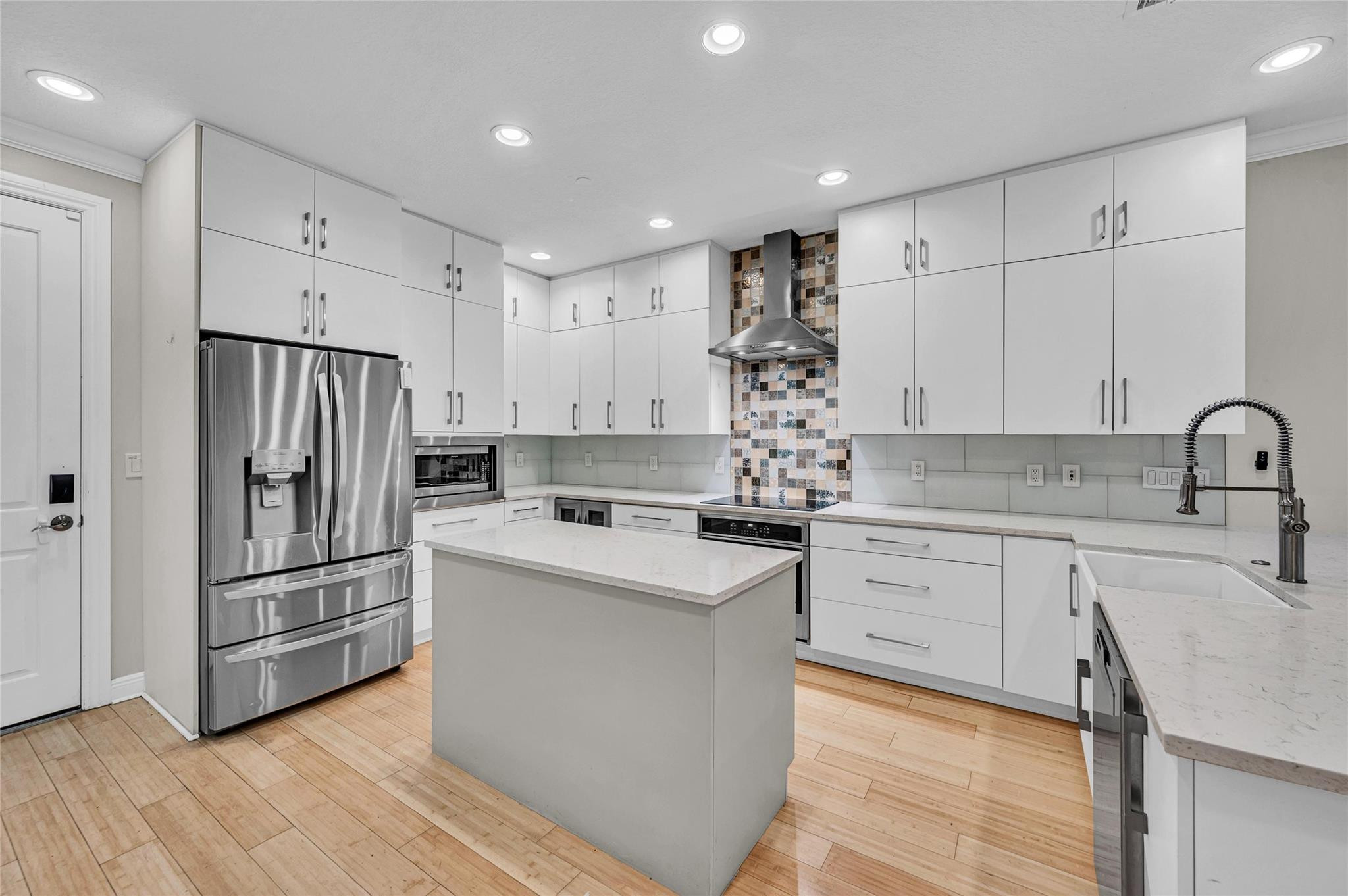 1617 NE 2ND, Fort Lauderdale FL 33301