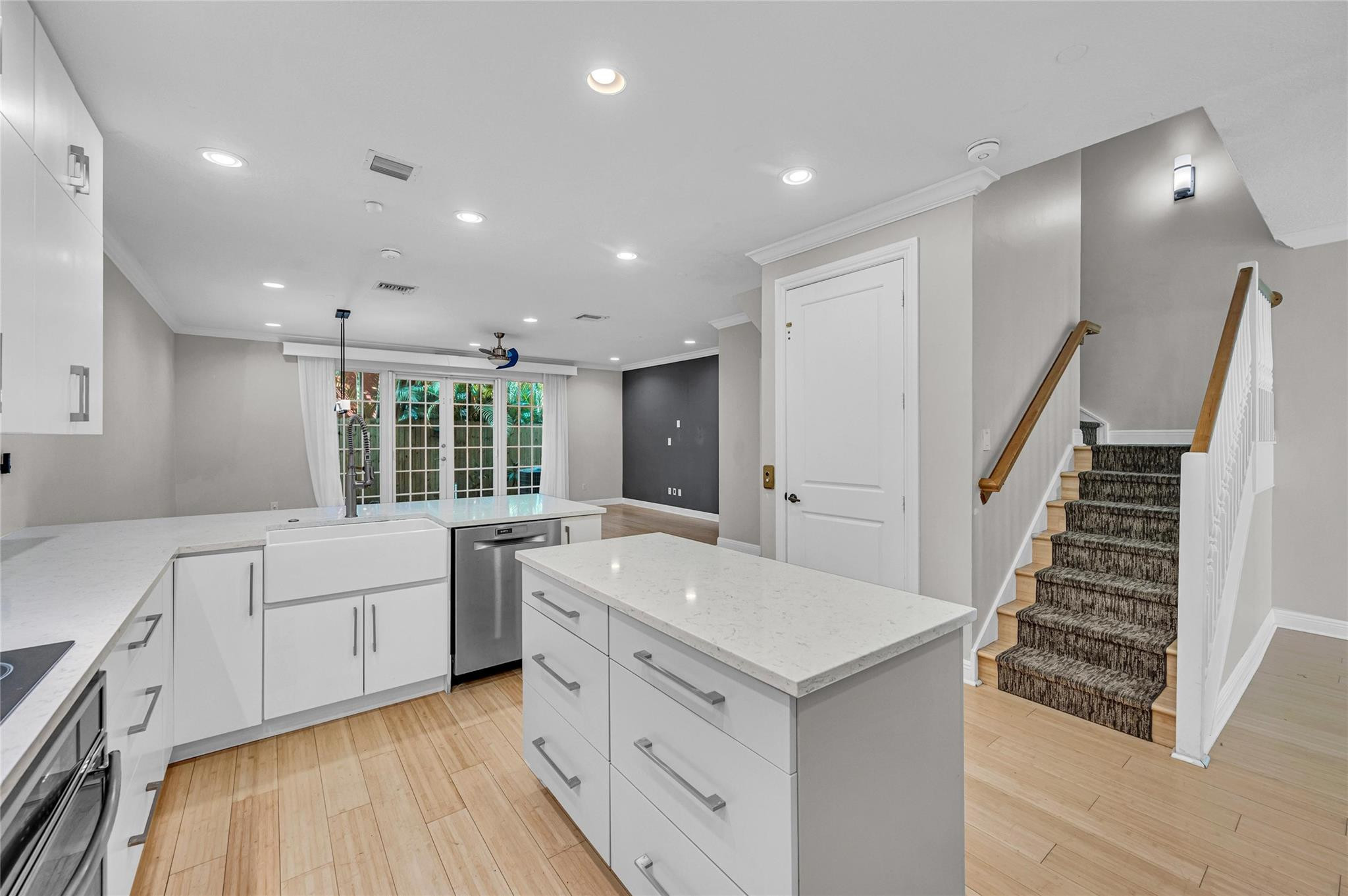 1617 NE 2ND, Fort Lauderdale FL 33301