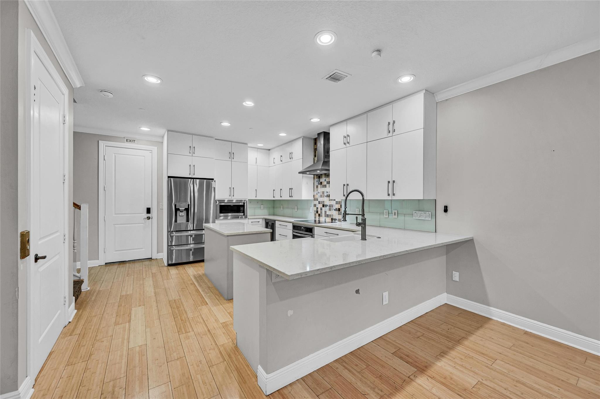 1617 NE 2ND, Fort Lauderdale FL 33301
