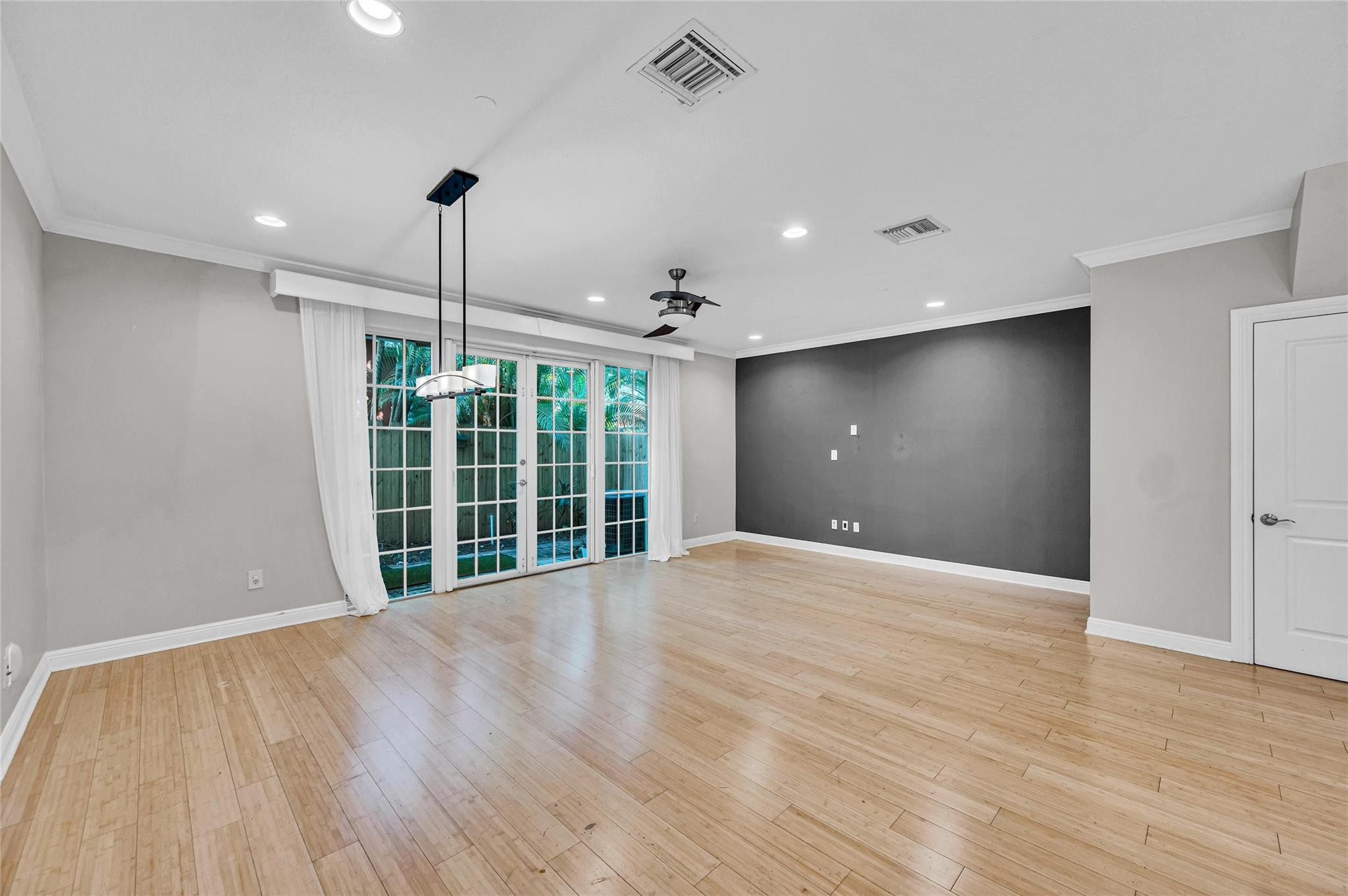 1617 NE 2ND, Fort Lauderdale FL 33301