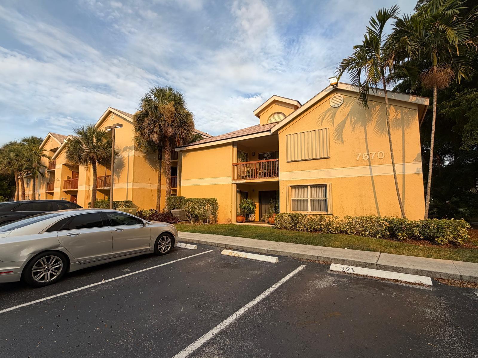 7670 WESTWOOD #715, Tamarac FL 33321