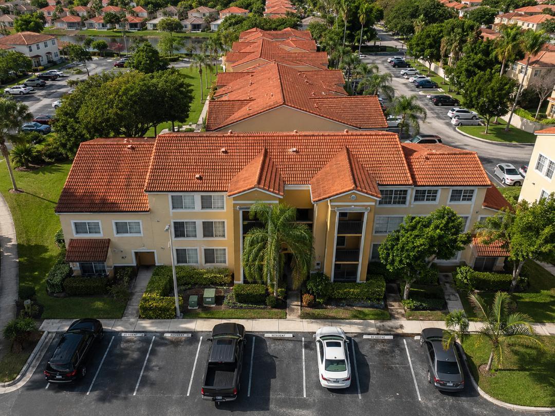 103 Yacht Club #208, Hypoluxo FL 33462