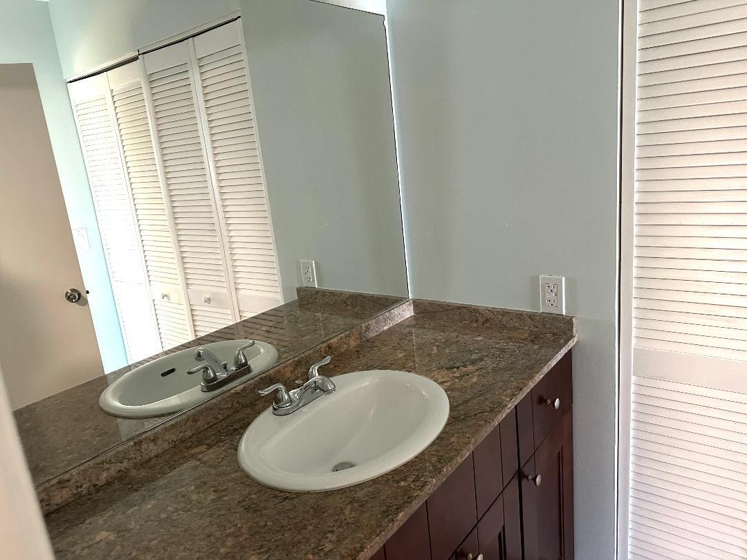 103 Yacht Club #208, Hypoluxo FL 33462