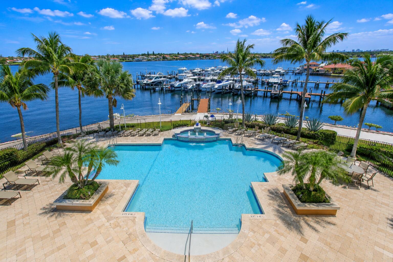 103 Yacht Club #208, Hypoluxo FL 33462