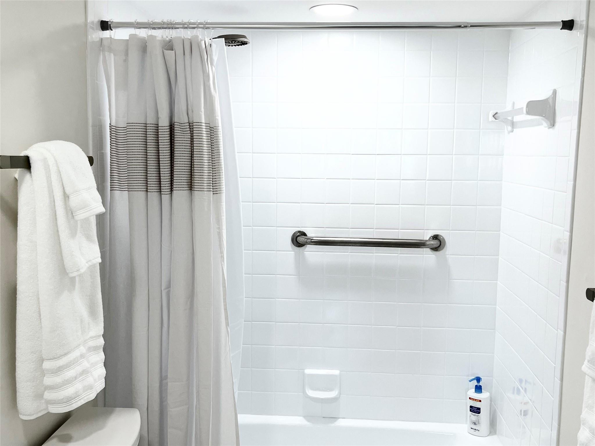 40 NE PLANTATION #410, Hutchinson Island FL 34996