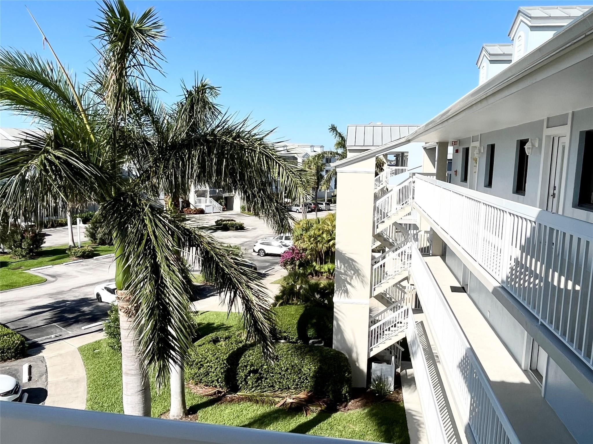40 NE PLANTATION #410, Hutchinson Island FL 34996