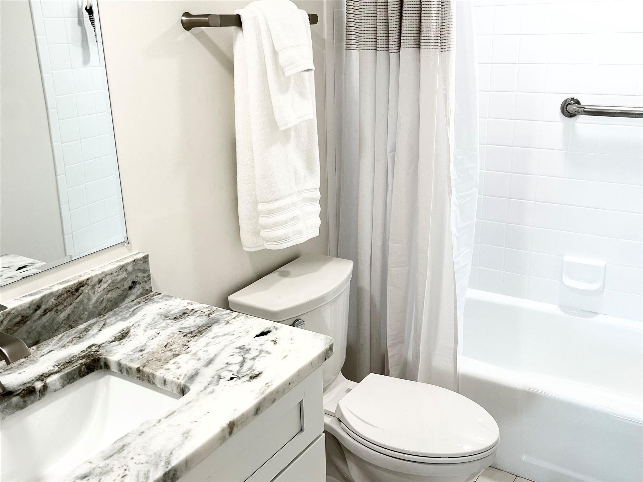 40 NE PLANTATION #410, Hutchinson Island FL 34996