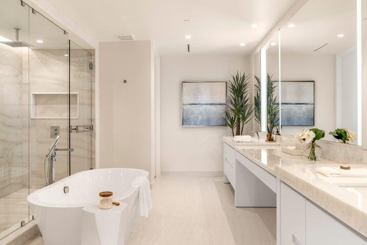 220 SE Mizner #424, Boca Raton FL 33432