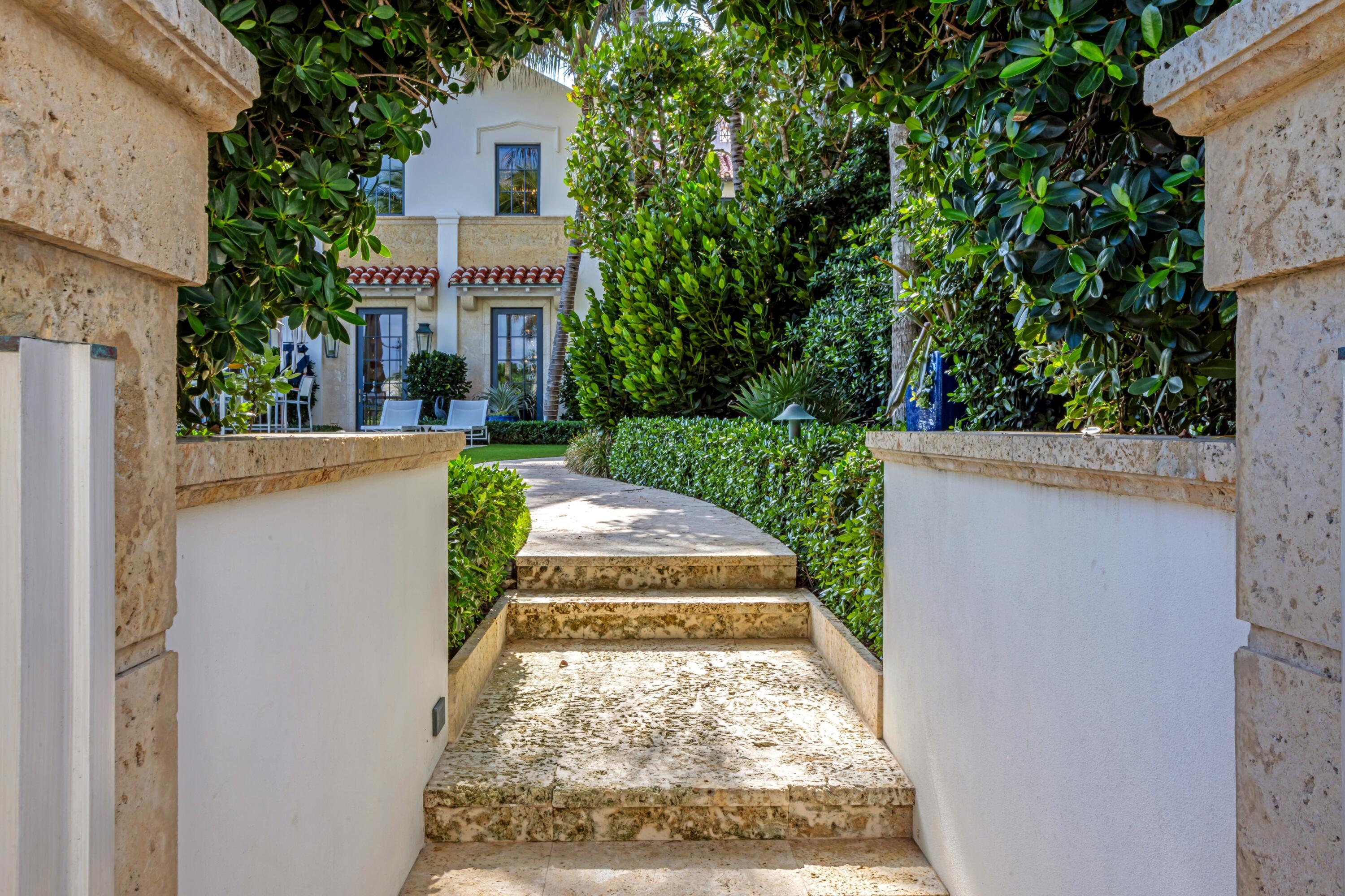456 S OCEAN, Palm Beach FL 33480