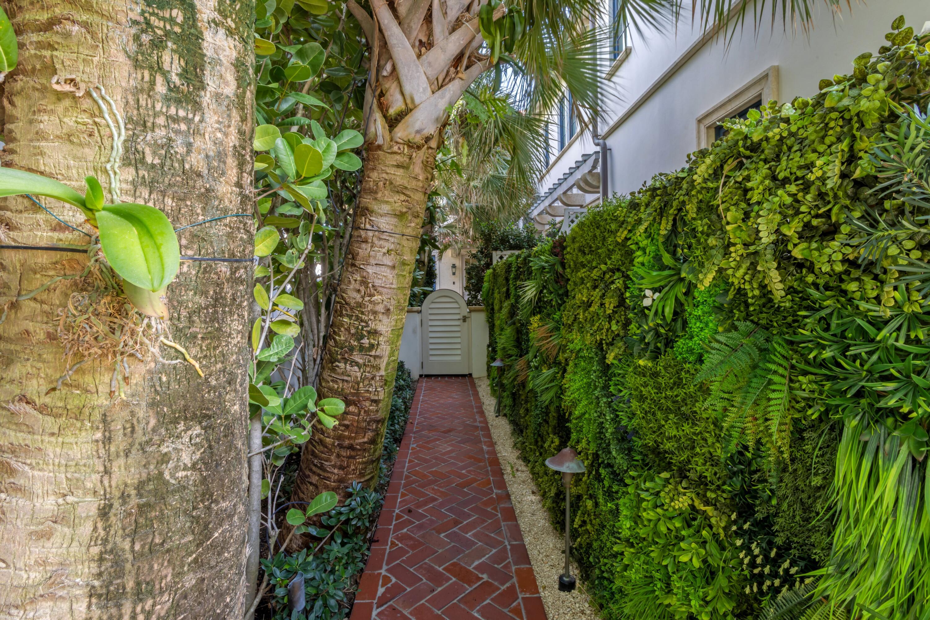 456 S OCEAN, Palm Beach FL 33480
