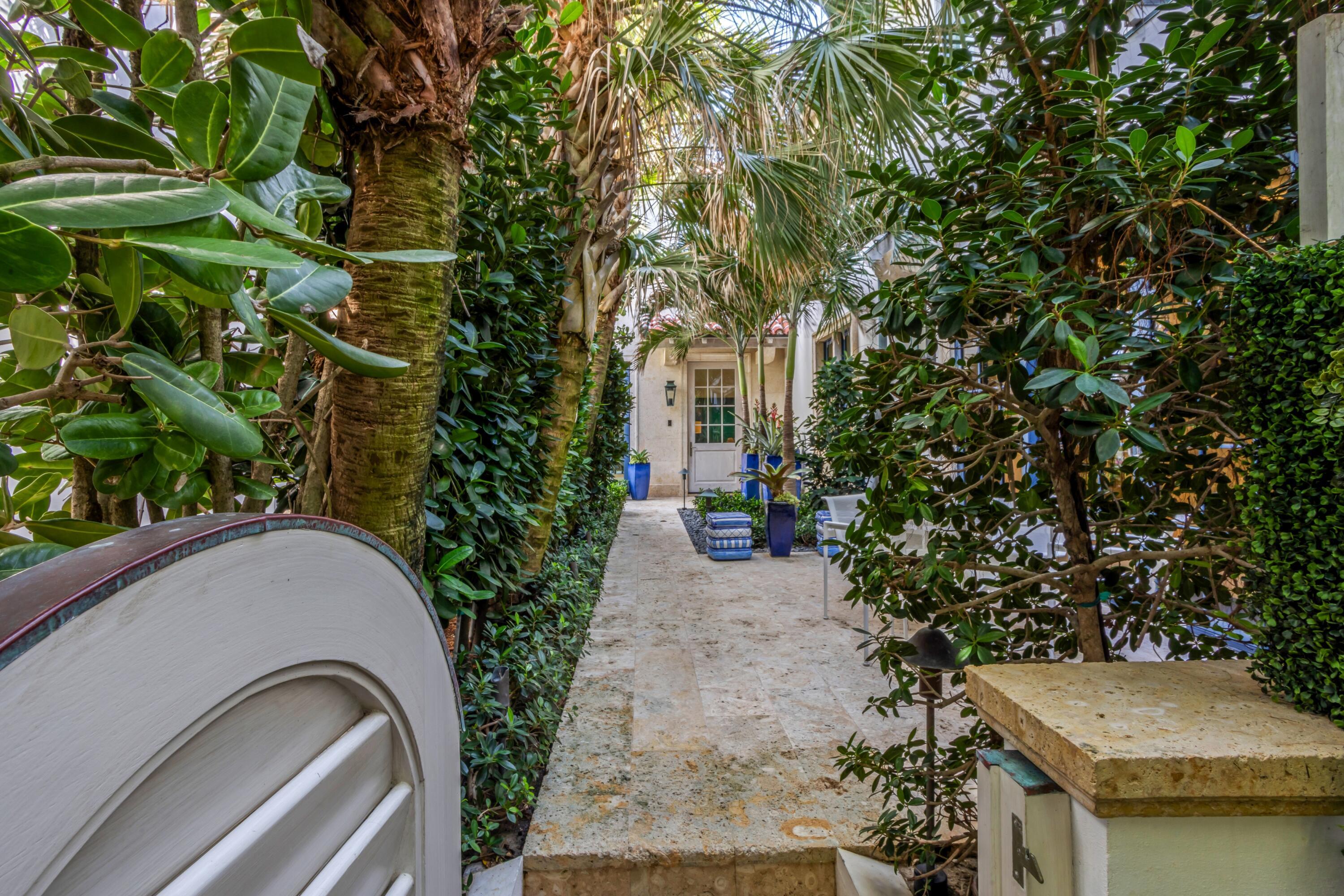 456 S OCEAN, Palm Beach FL 33480