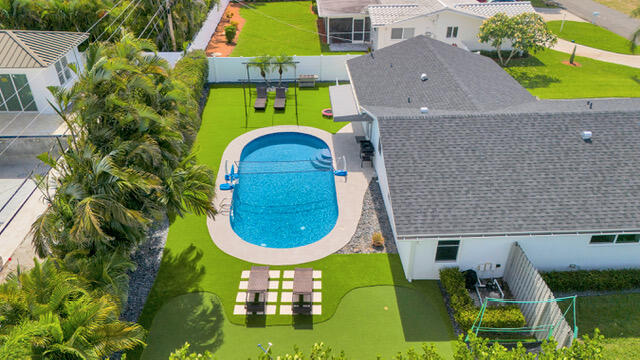 722 SW 28th, Boynton Beach FL 33435