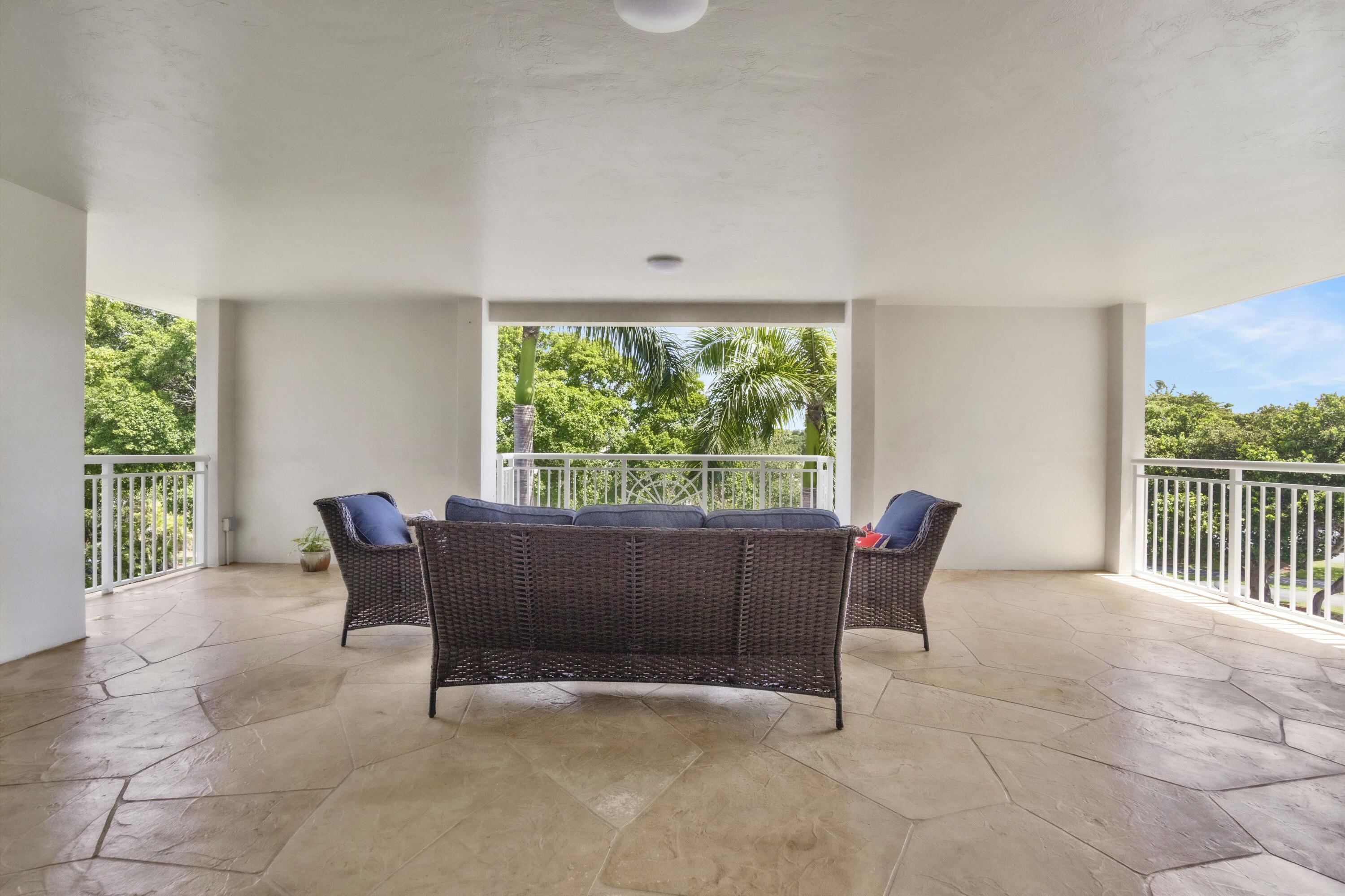 3000 NE 48TH #402, Lighthouse Point FL 33064