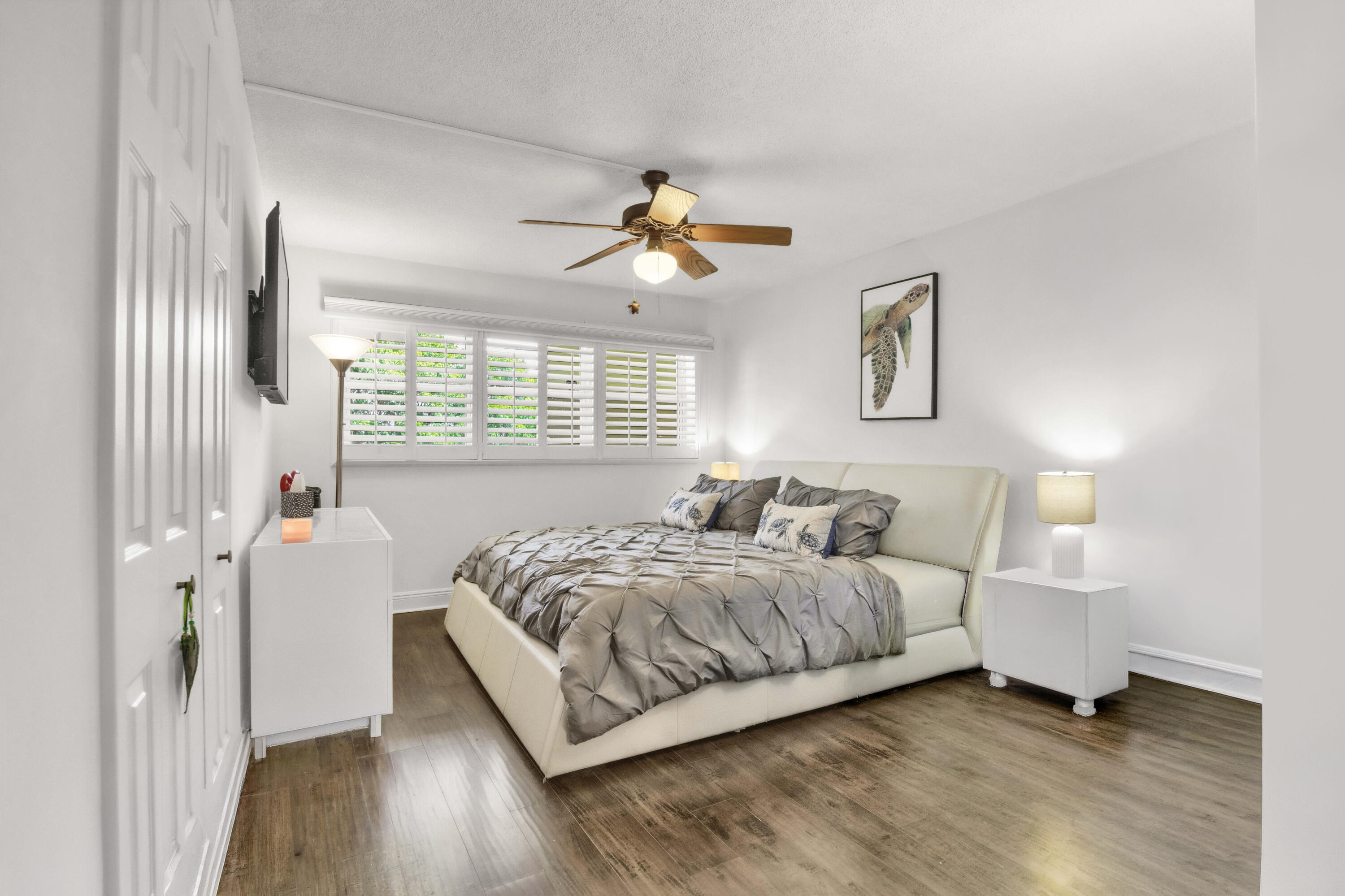 3000 NE 48TH #402, Lighthouse Point FL 33064