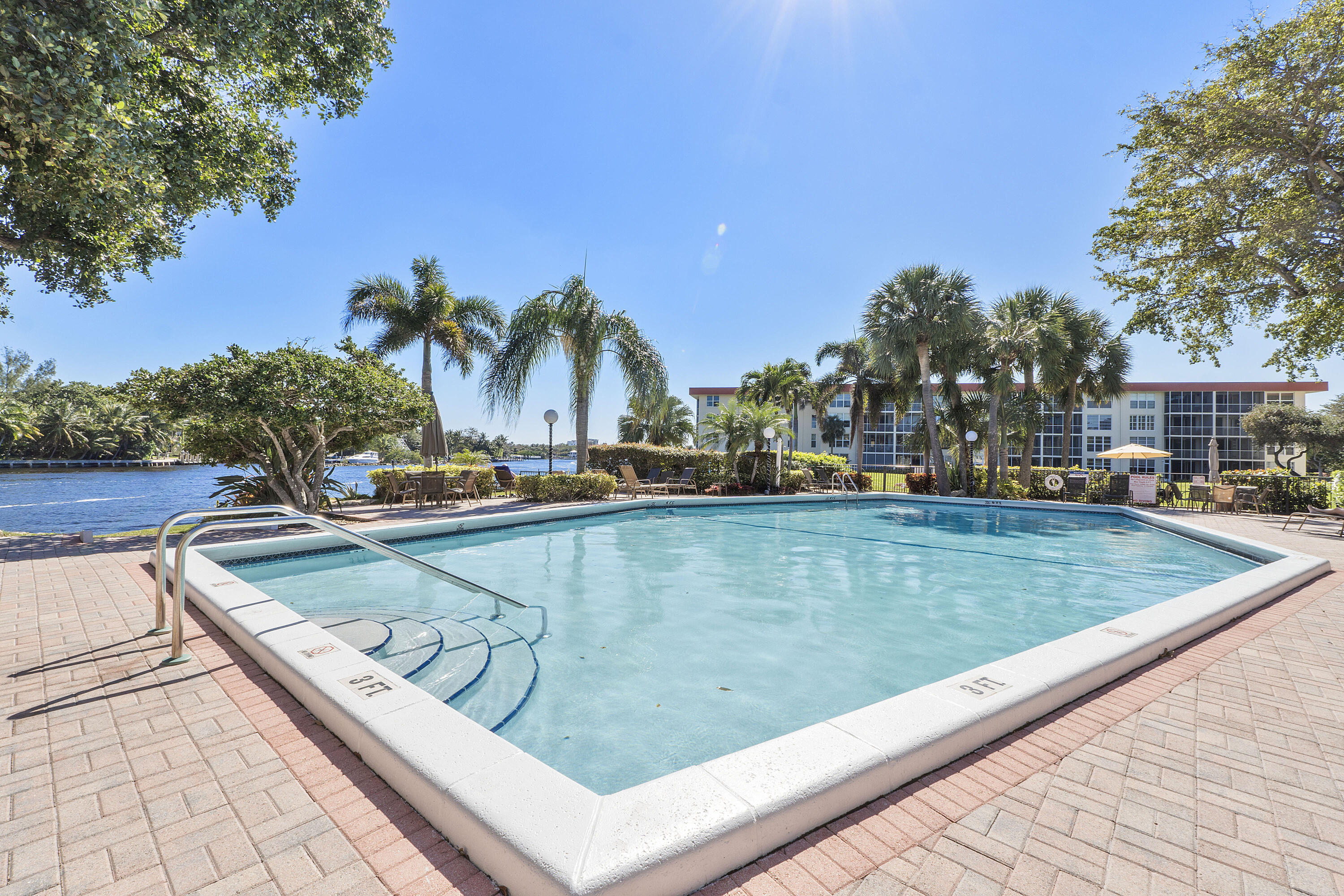 3000 NE 48TH #402, Lighthouse Point FL 33064