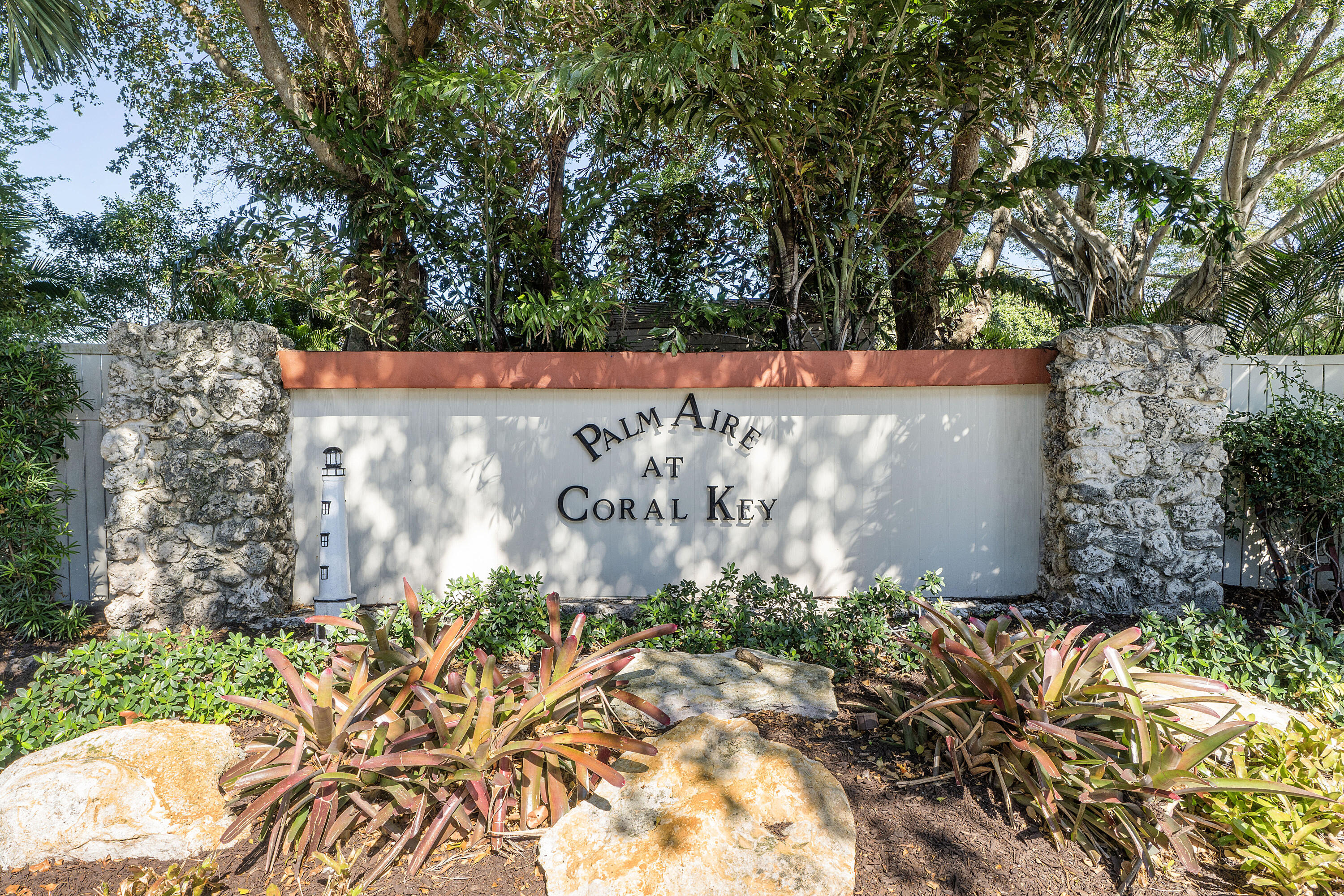 3000 NE 48TH #402, Lighthouse Point FL 33064