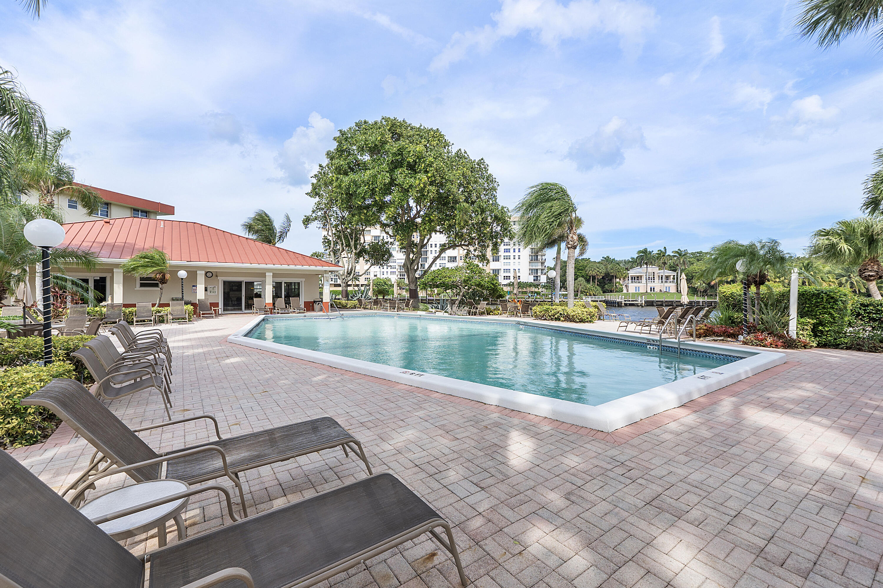 3000 NE 48TH #402, Lighthouse Point FL 33064