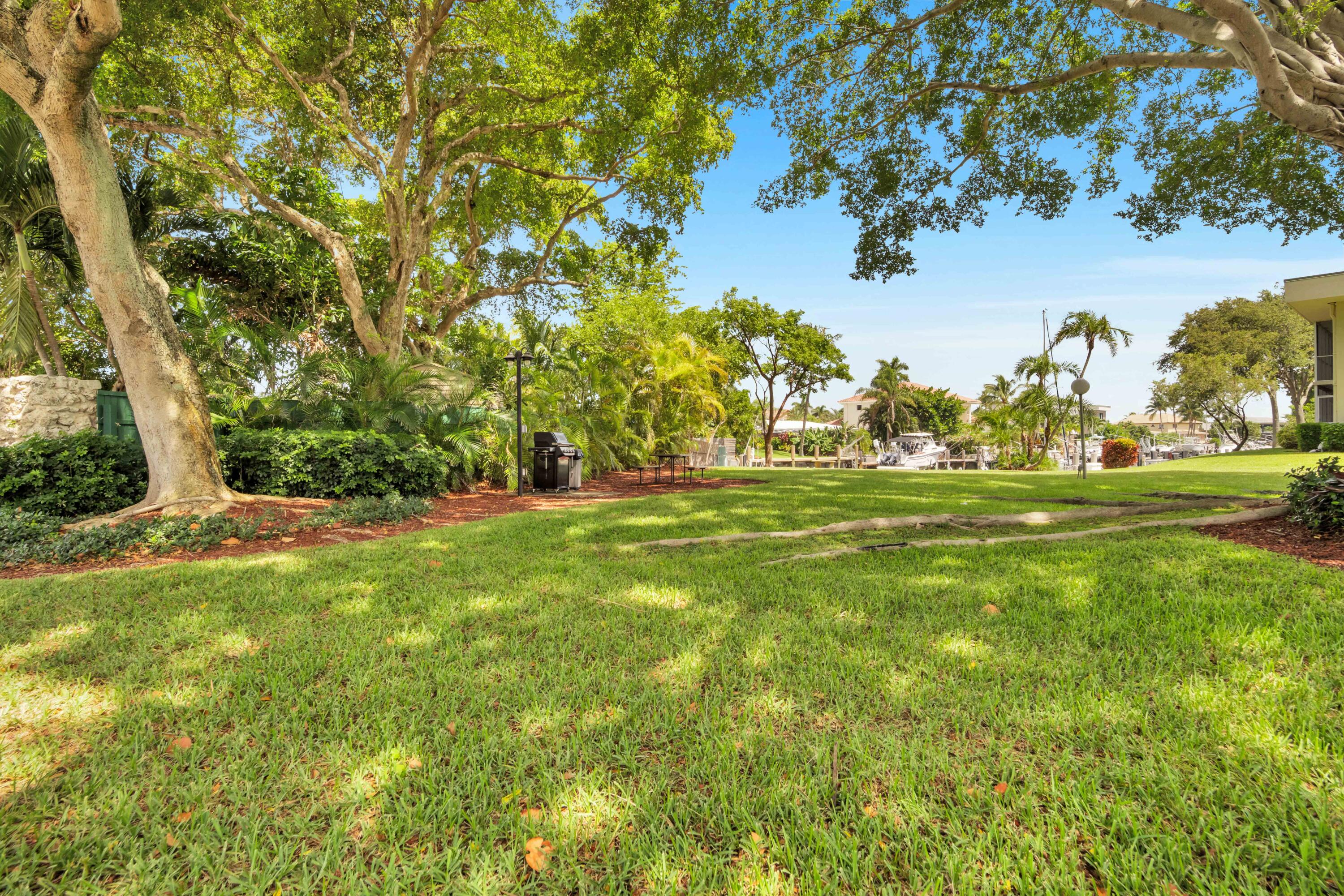 3000 NE 48TH #402, Lighthouse Point FL 33064