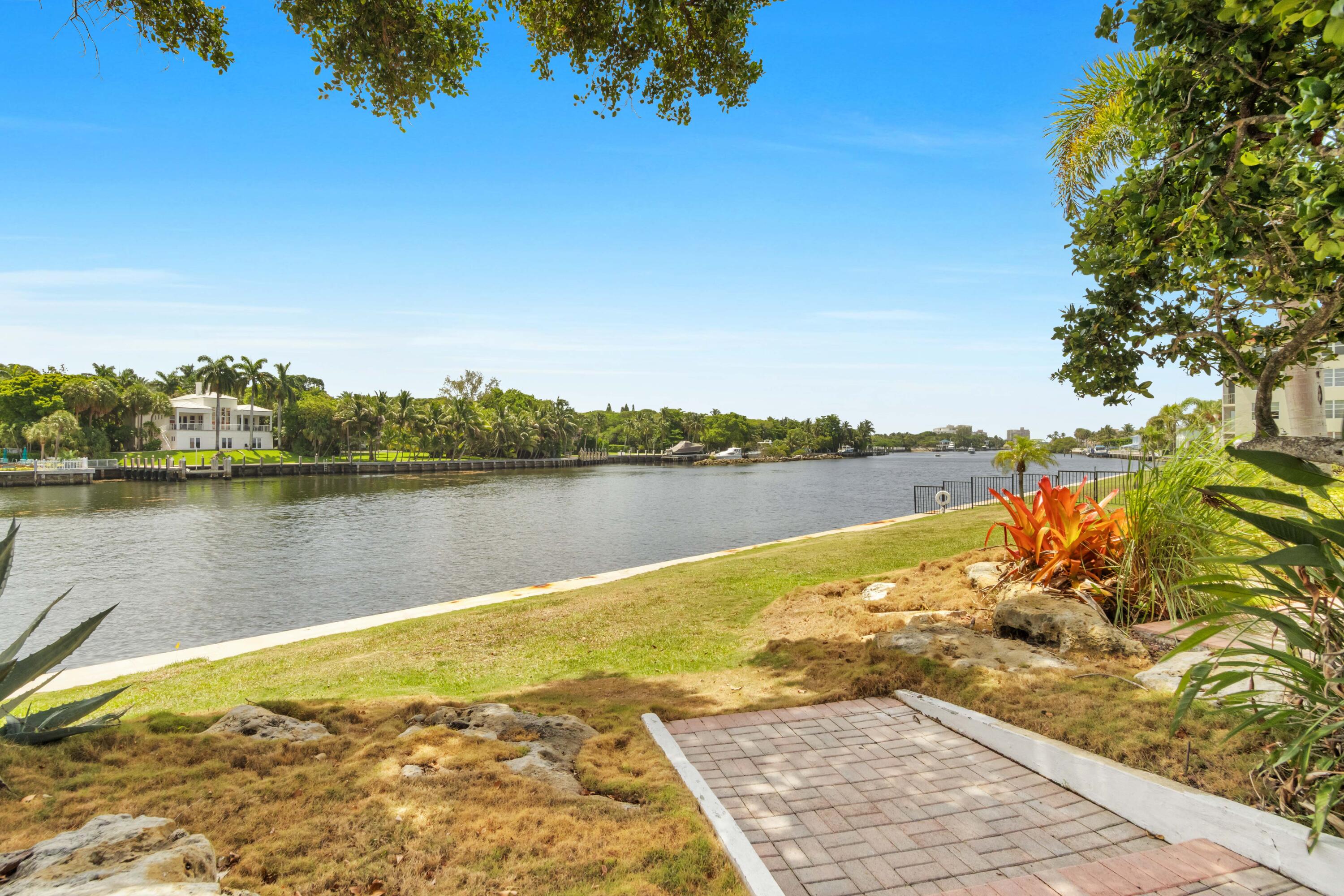 3000 NE 48TH #402, Lighthouse Point FL 33064