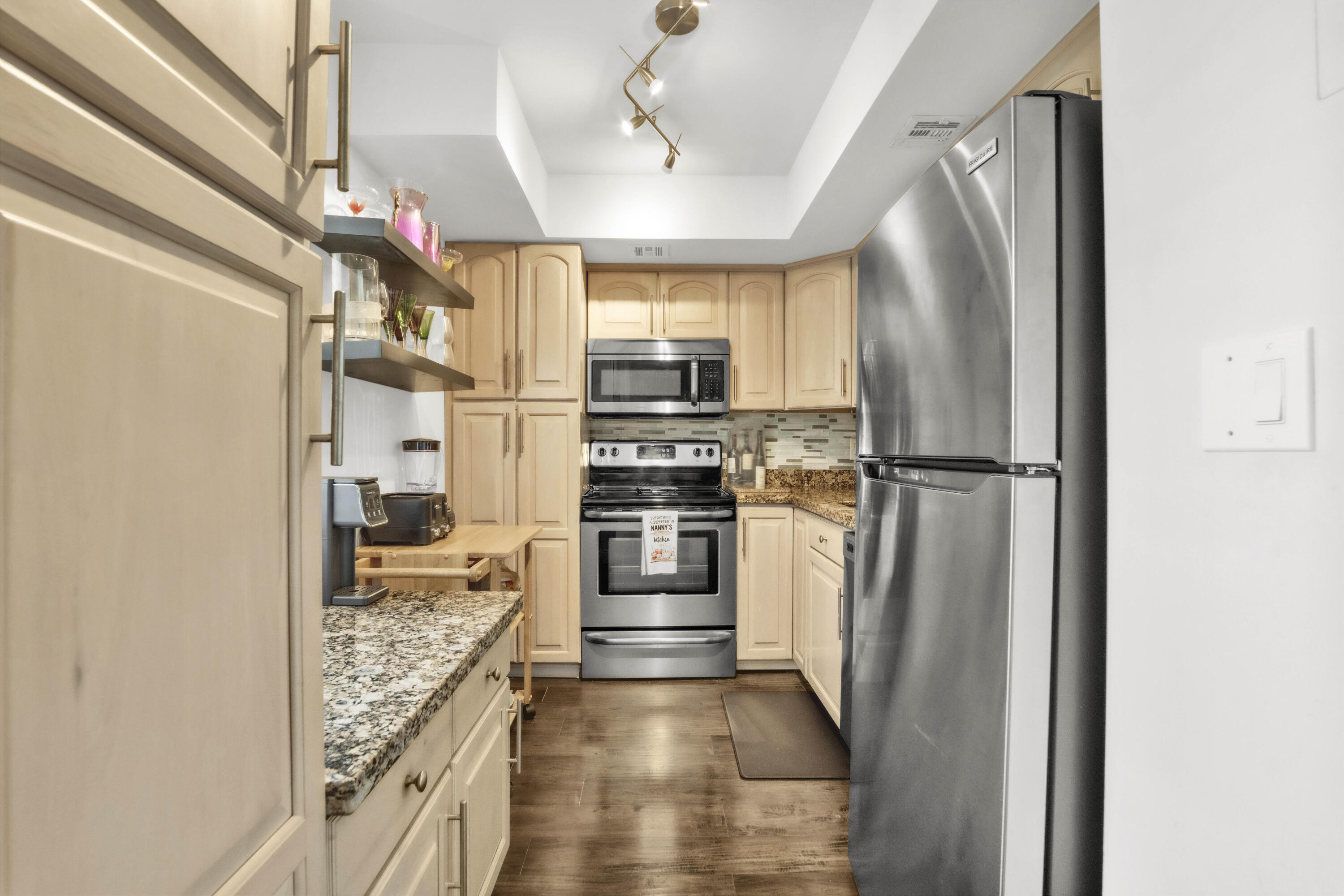 3000 NE 48TH #402, Lighthouse Point FL 33064