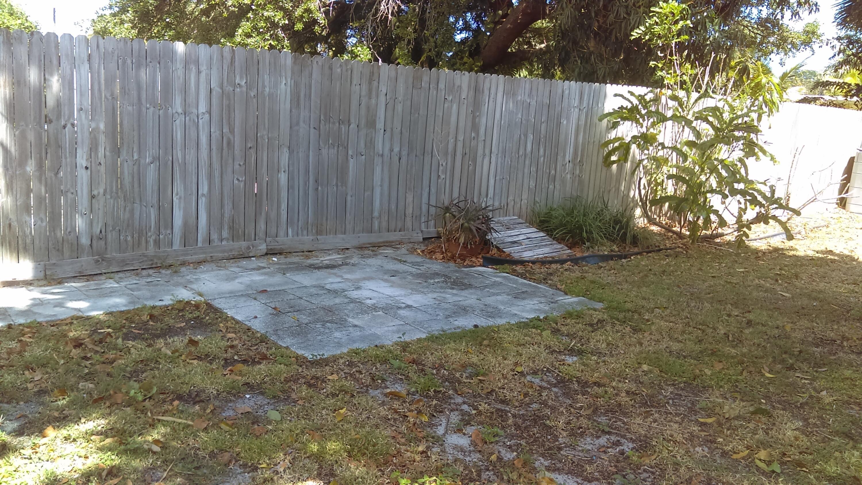 828 PROSPERITY FARMS, North Palm Beach FL 33408