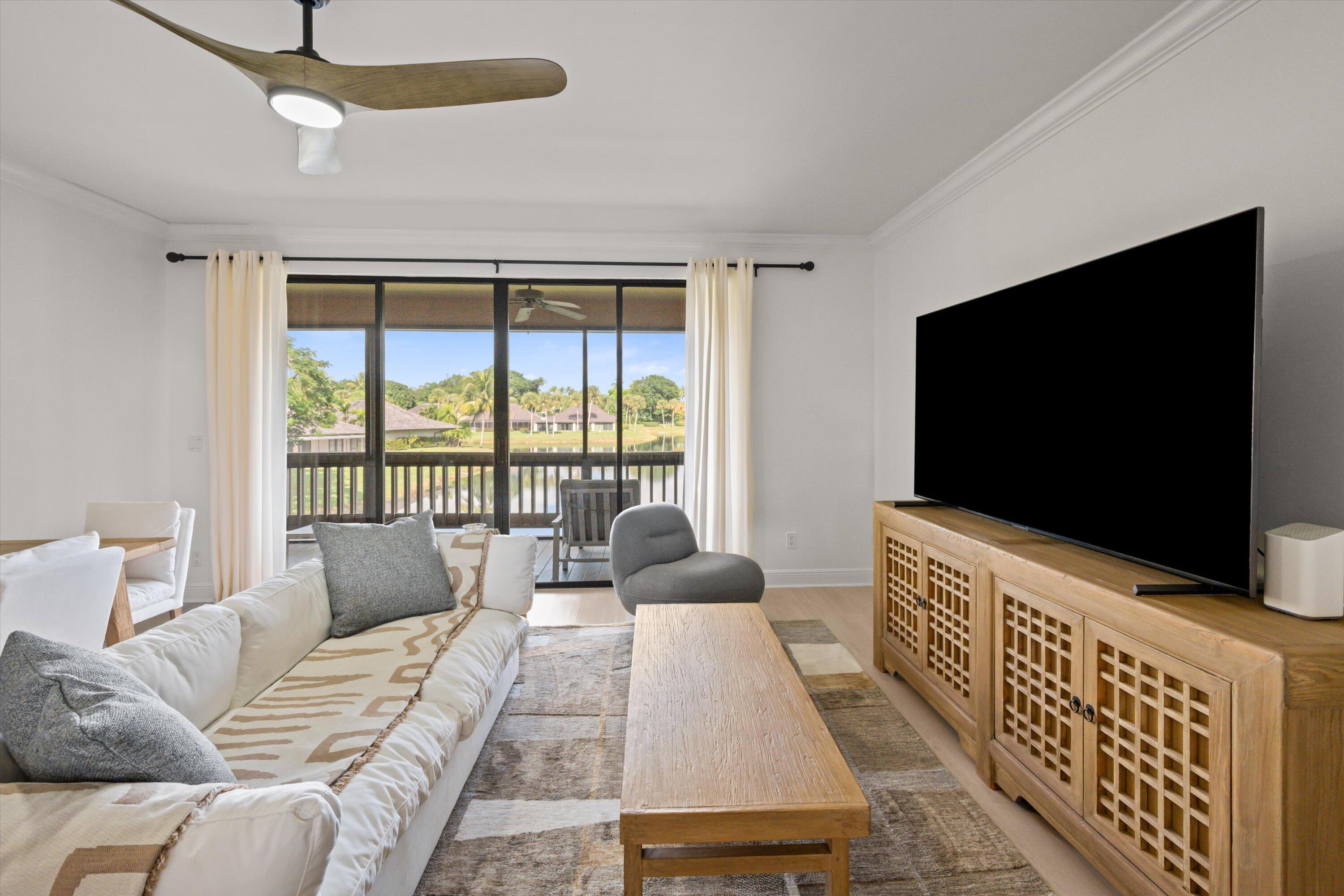 11842 PEBBLEWOOD #202, Wellington FL 33414