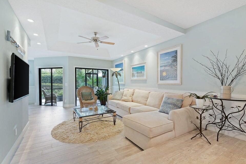 204 SEA OATS #D, Juno Beach FL 33408