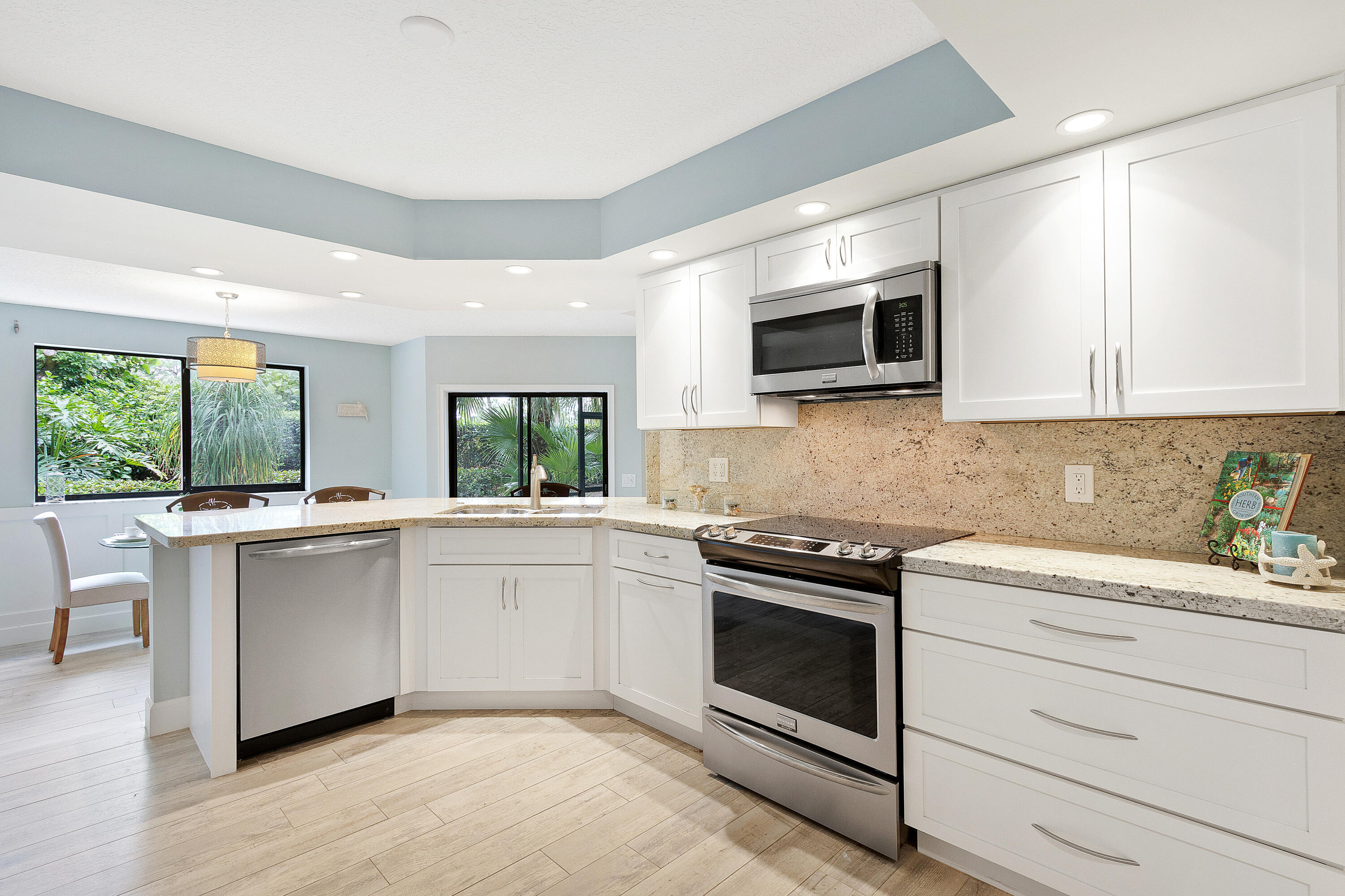 204 SEA OATS #D, Juno Beach FL 33408