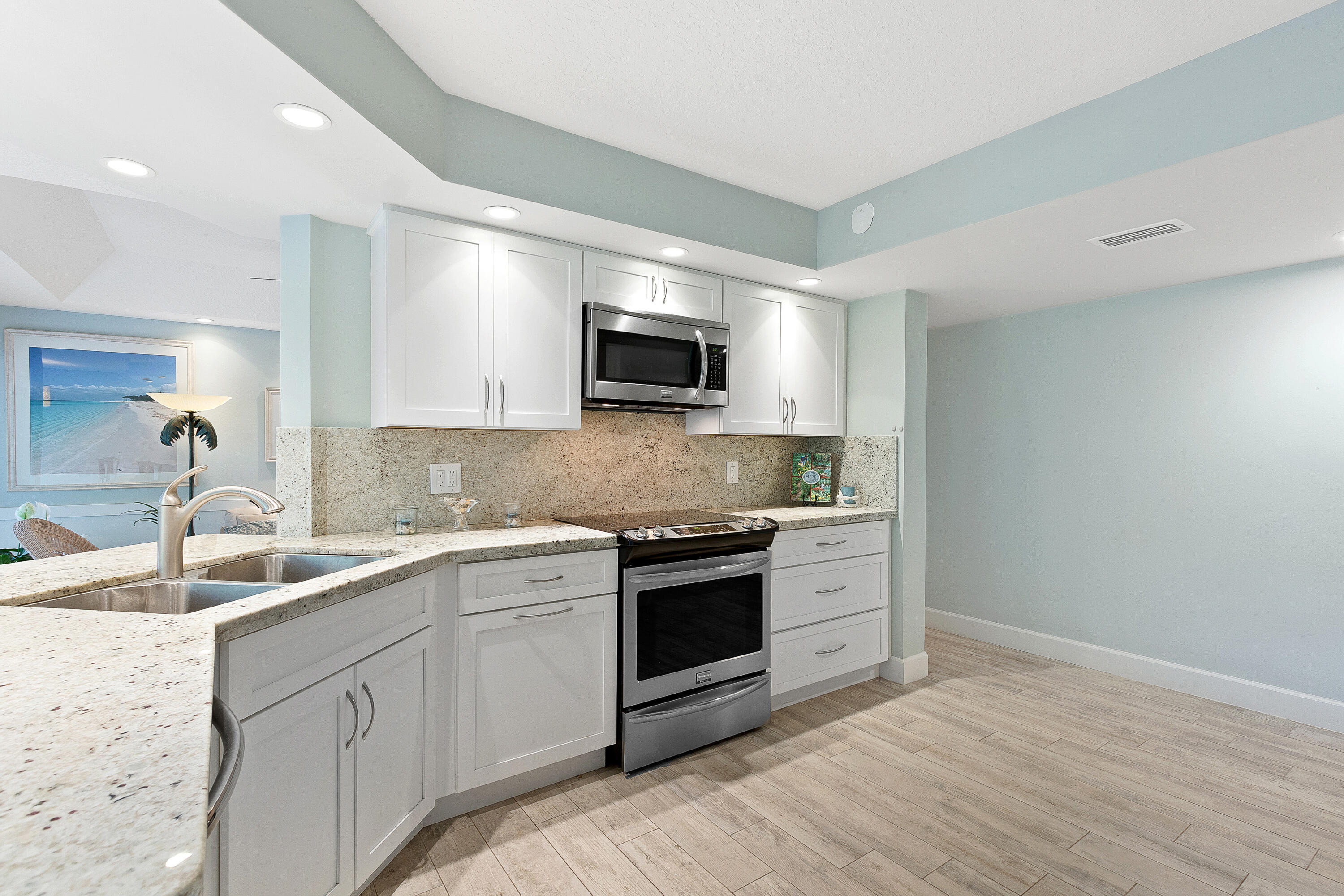 204 SEA OATS #D, Juno Beach FL 33408