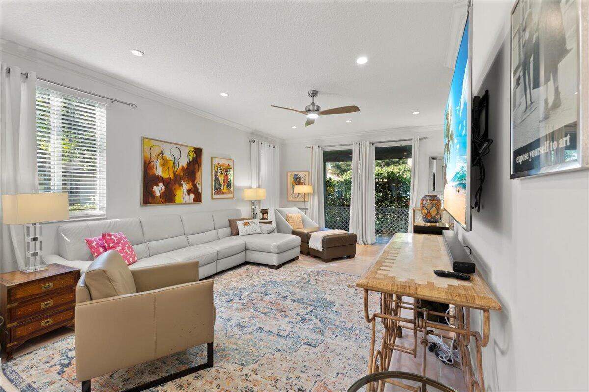 6700 VIA REGINA, Boca Raton FL 33433