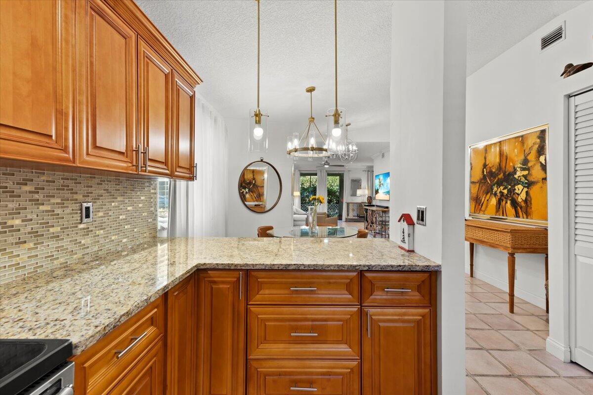 6700 VIA REGINA, Boca Raton FL 33433