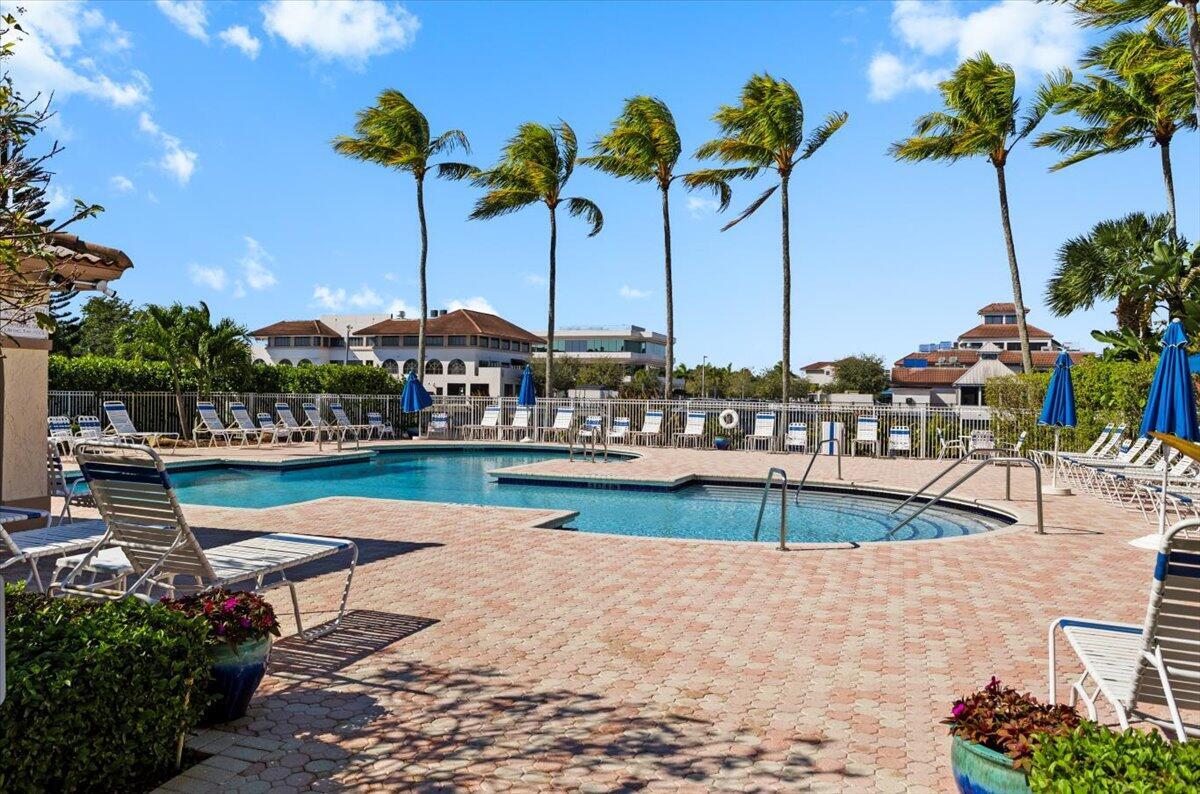 6700 VIA REGINA, Boca Raton FL 33433