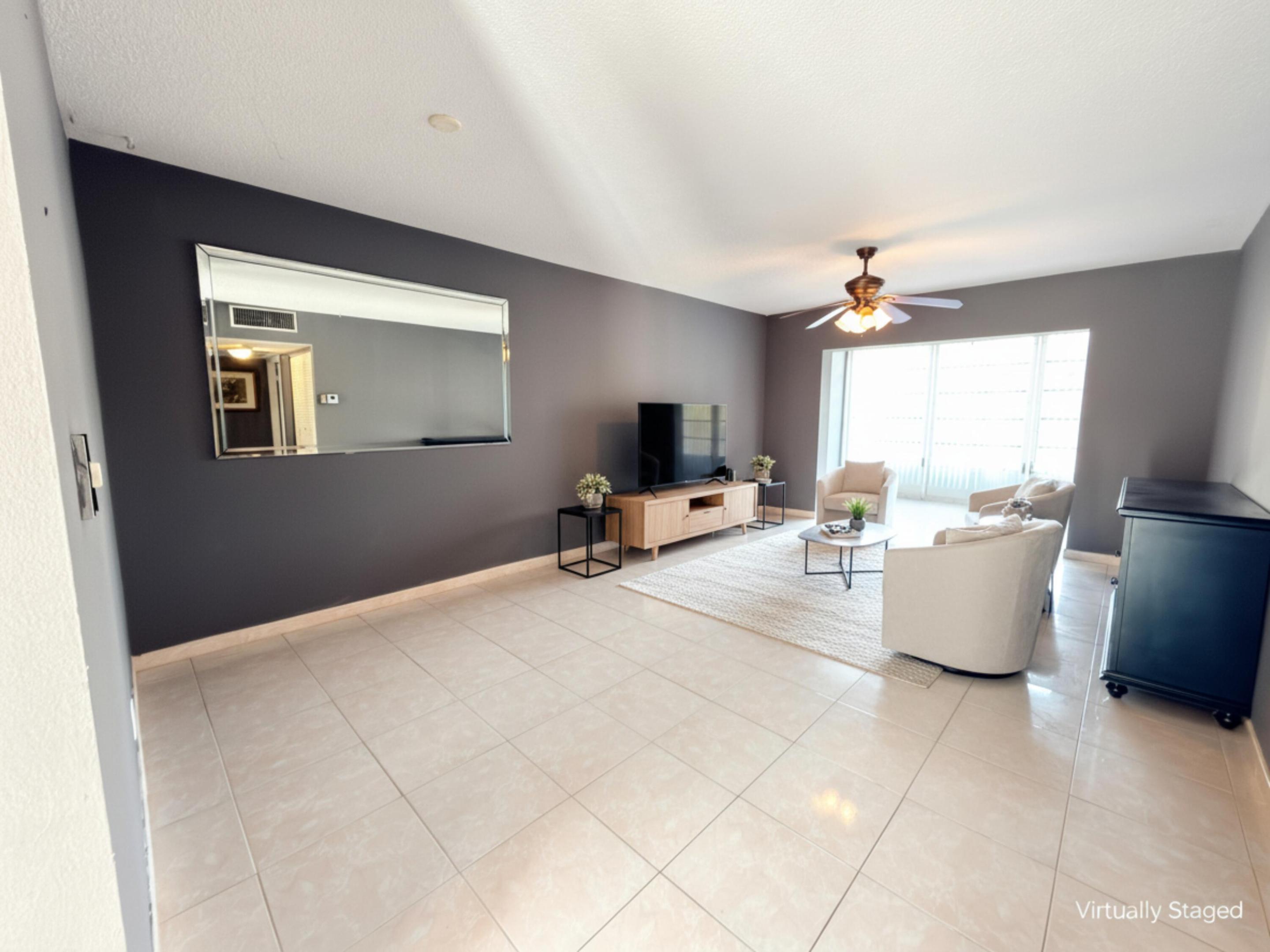 5041 W OAKLAND PARK #111, Lauderdale Lakes FL 33313