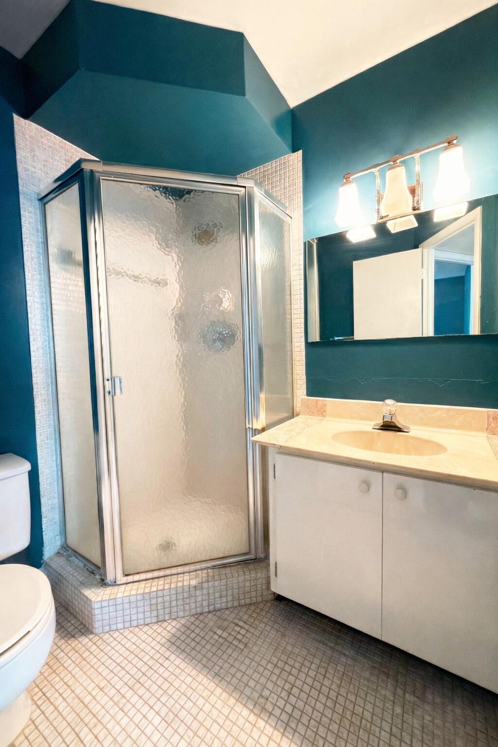 5041 W OAKLAND PARK #111, Lauderdale Lakes FL 33313