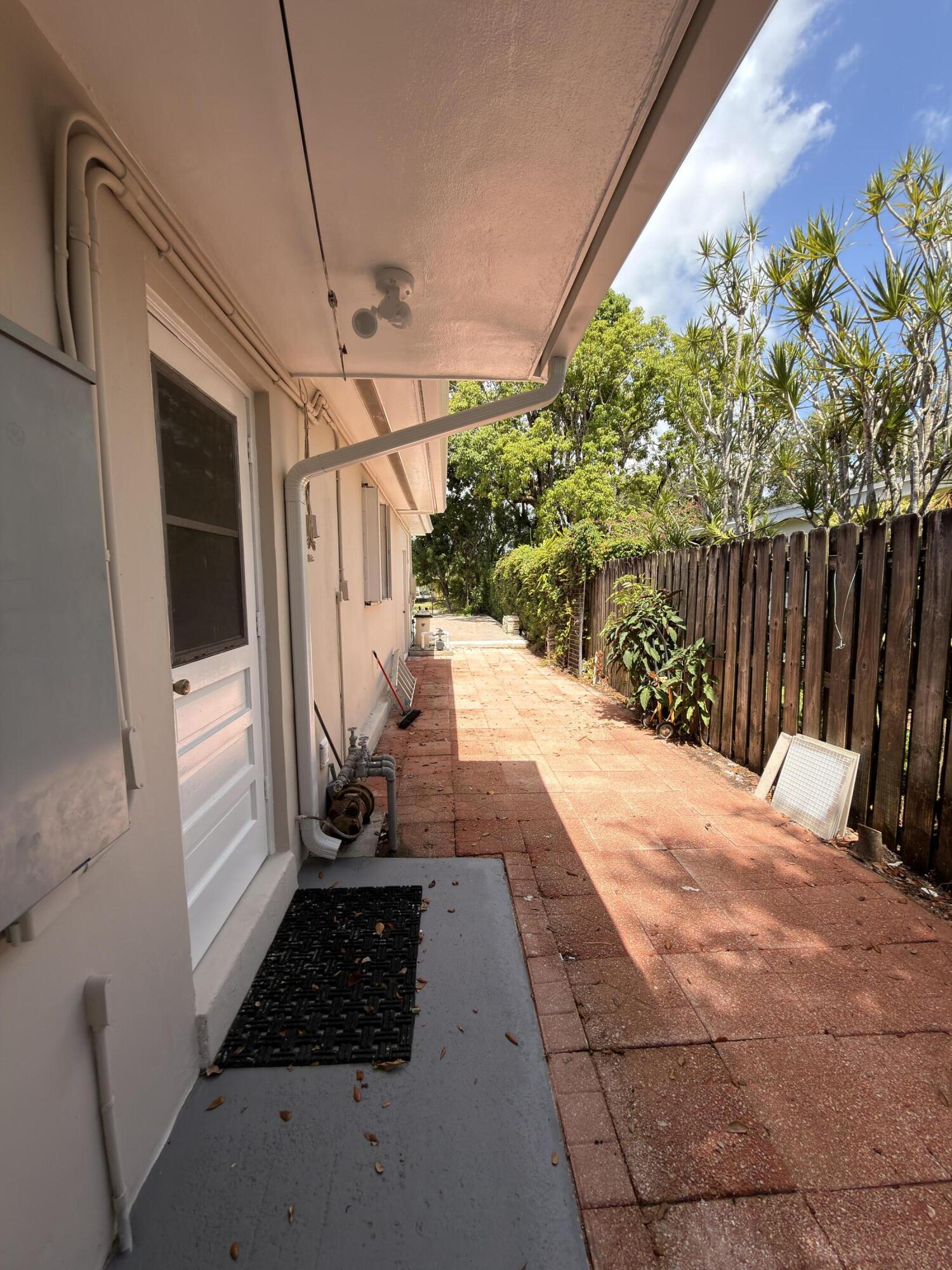 7500 SW 98TH, Miami FL 33173