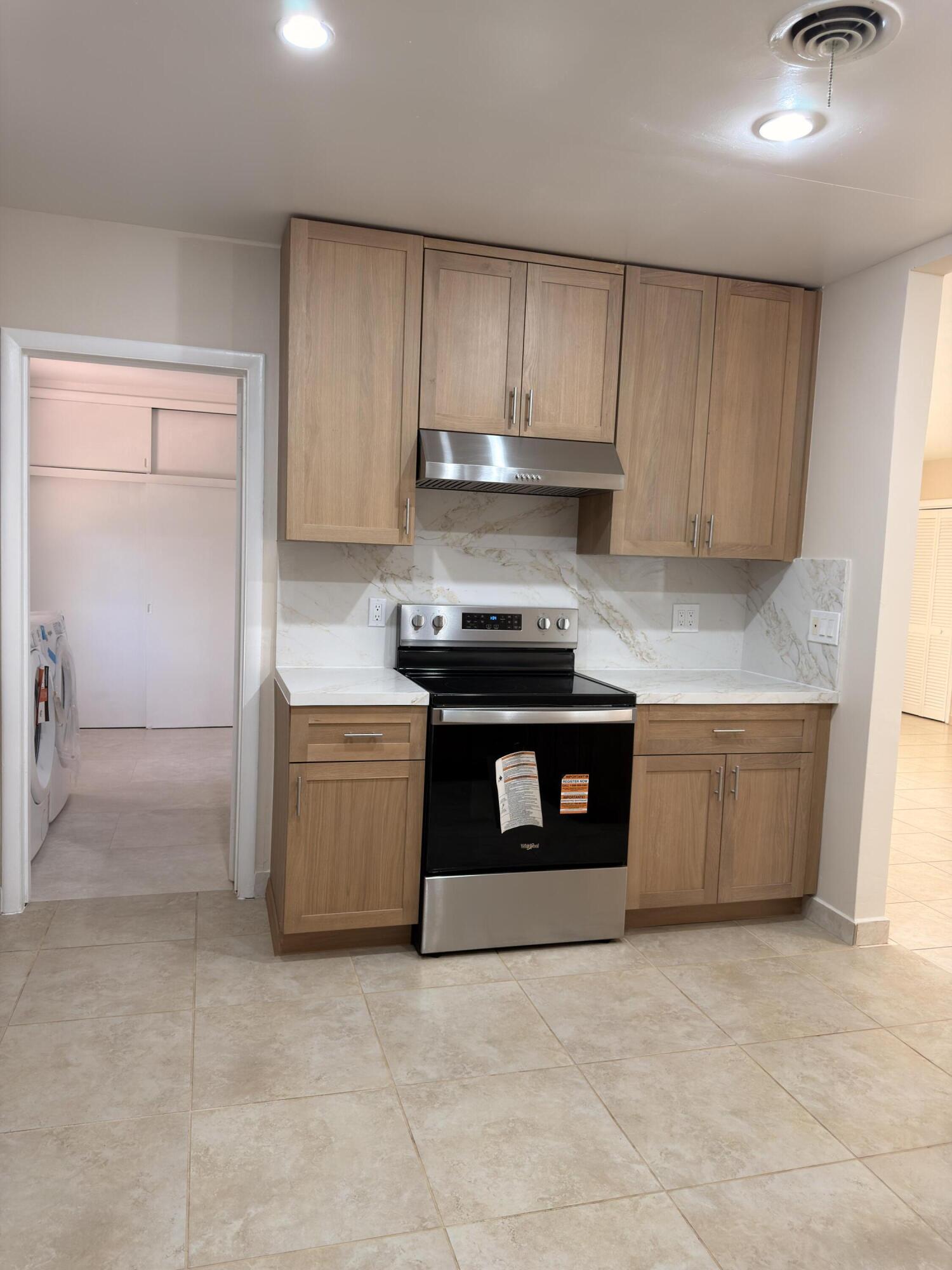 7500 SW 98TH, Miami FL 33173