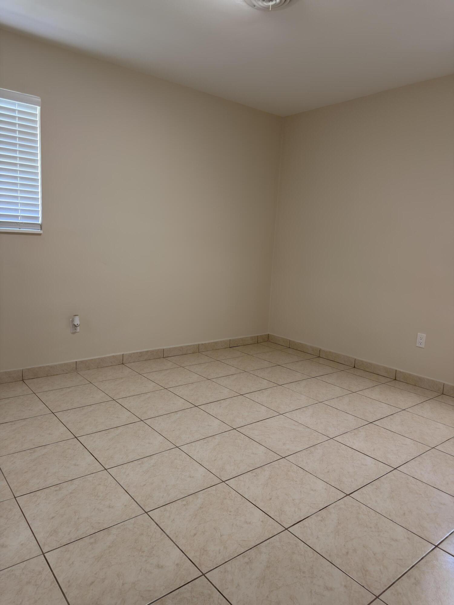 7500 SW 98TH, Miami FL 33173
