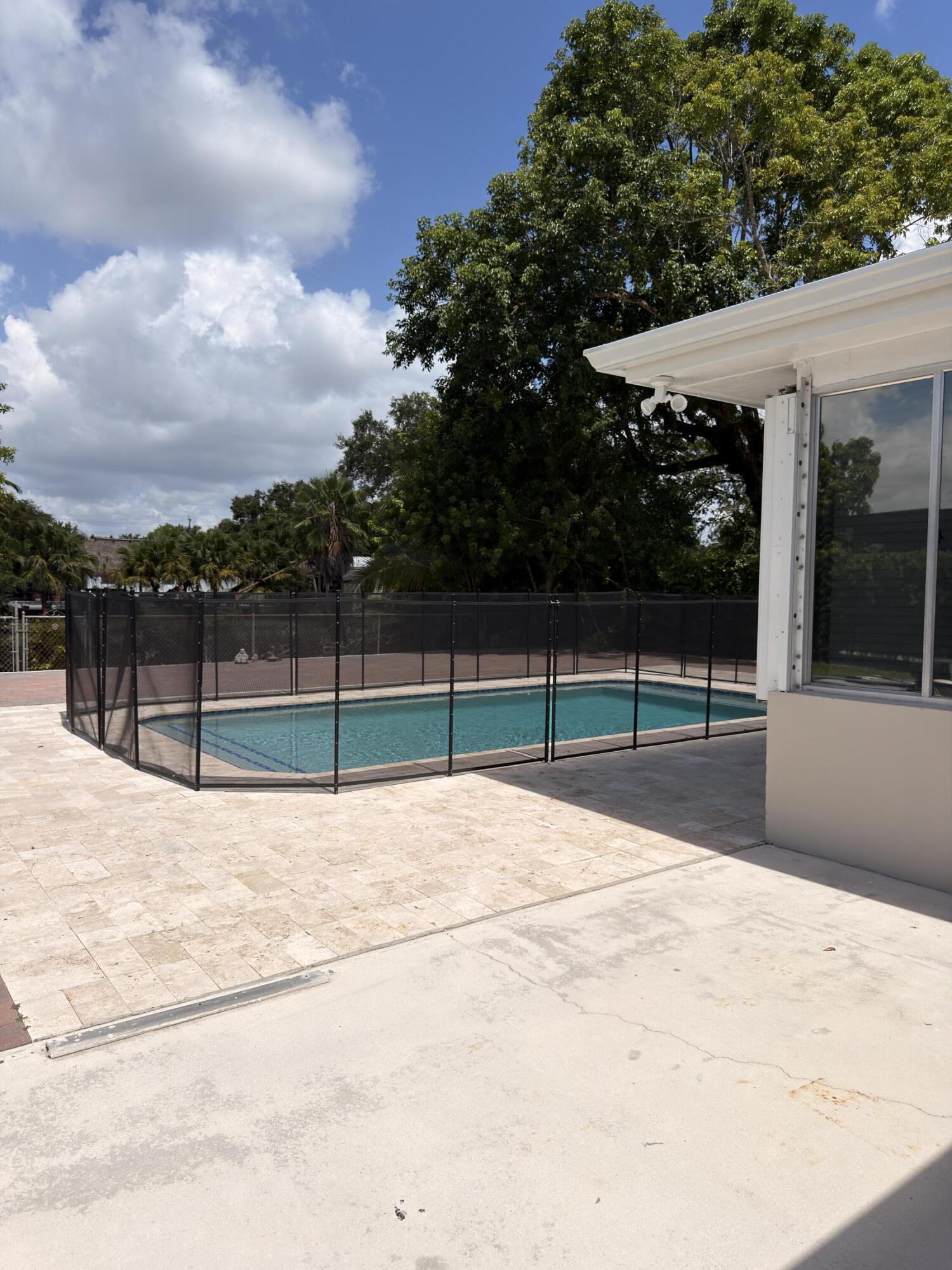 7500 SW 98TH, Miami FL 33173
