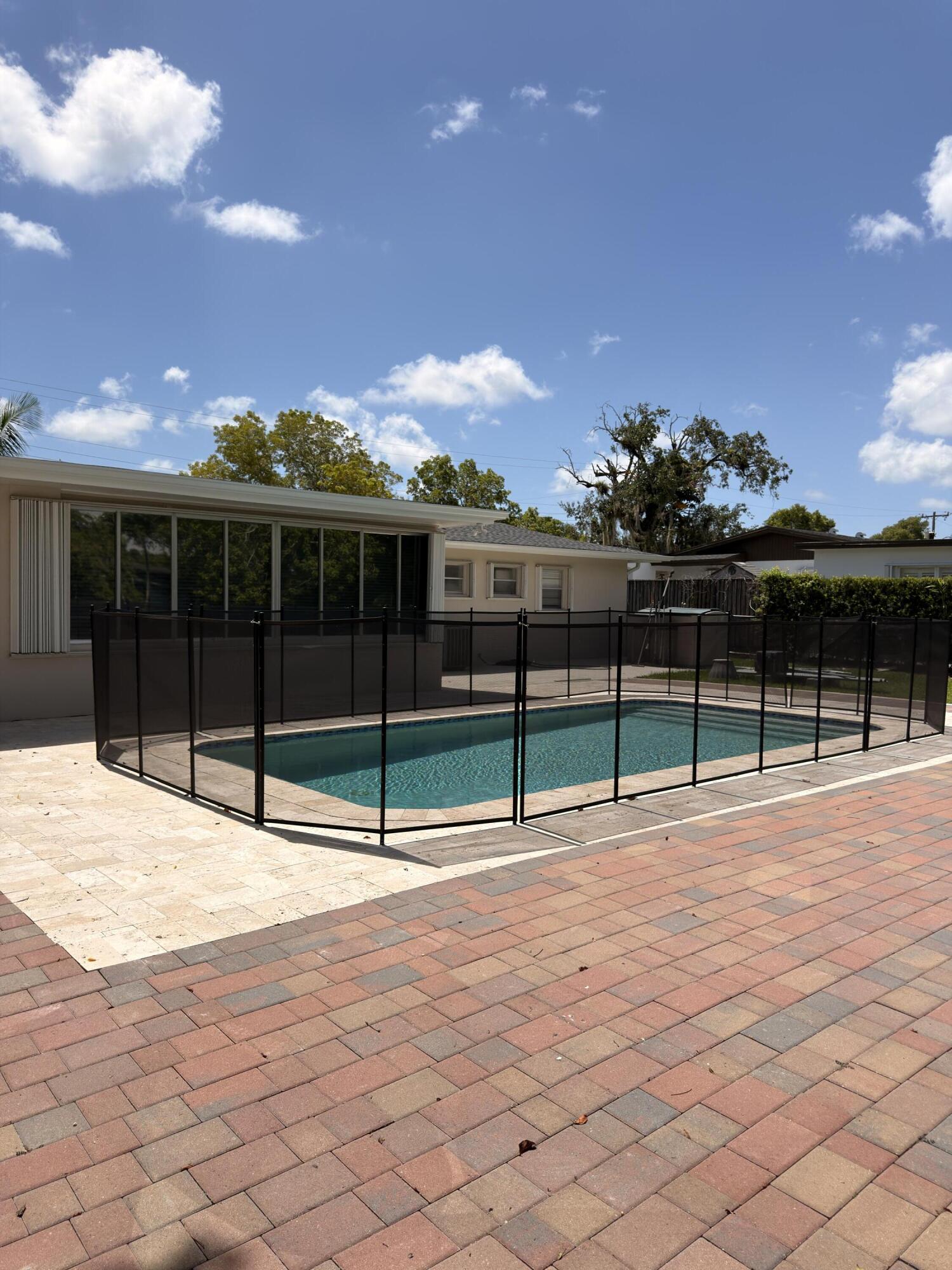 7500 SW 98TH, Miami FL 33173
