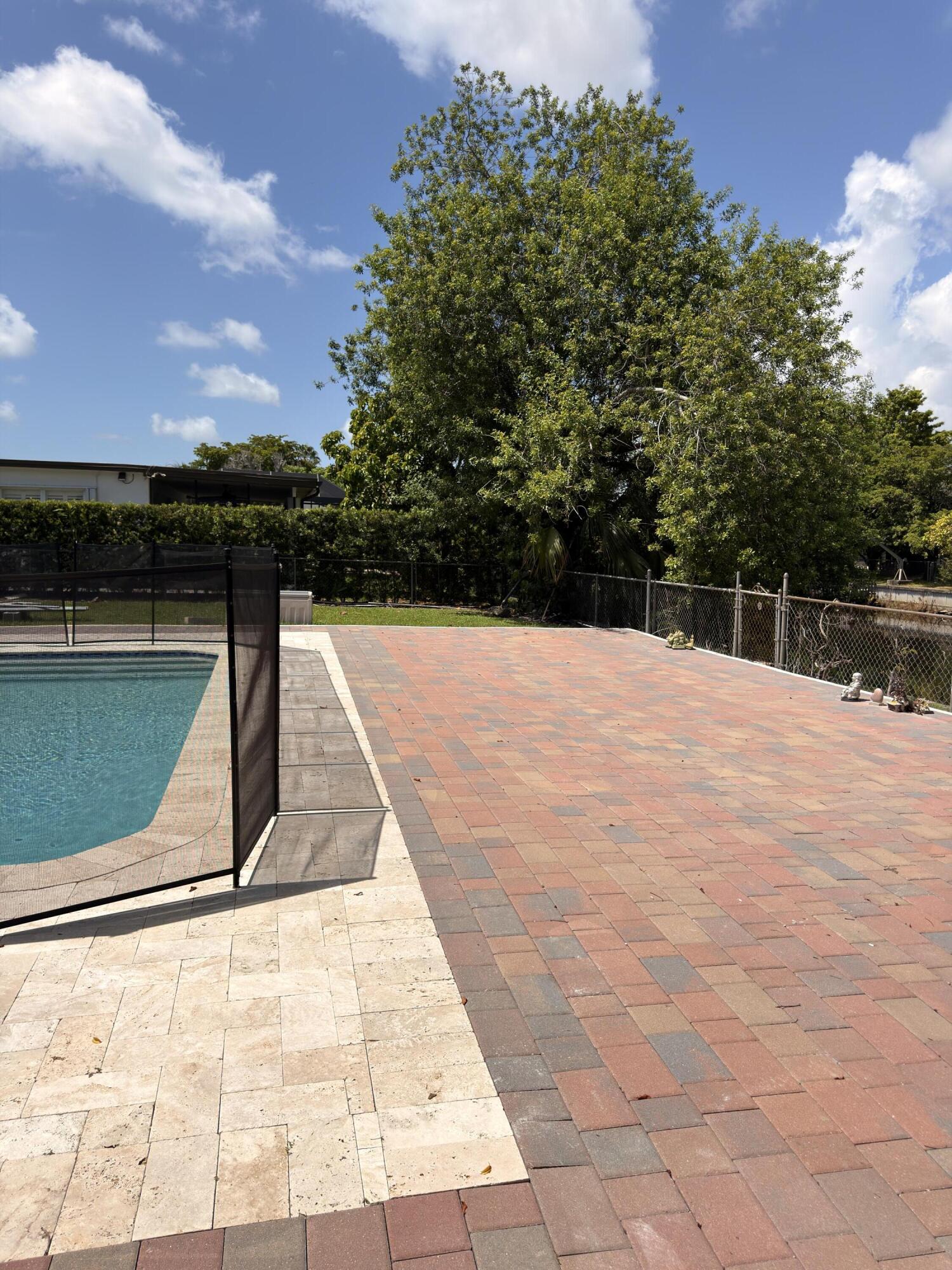7500 SW 98TH, Miami FL 33173