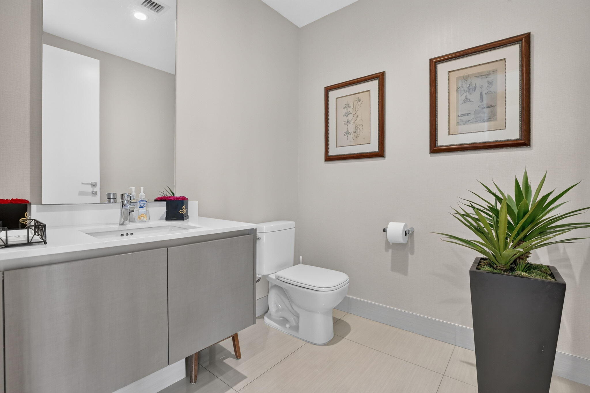 3250 NE 188th #201, Aventura FL 33180