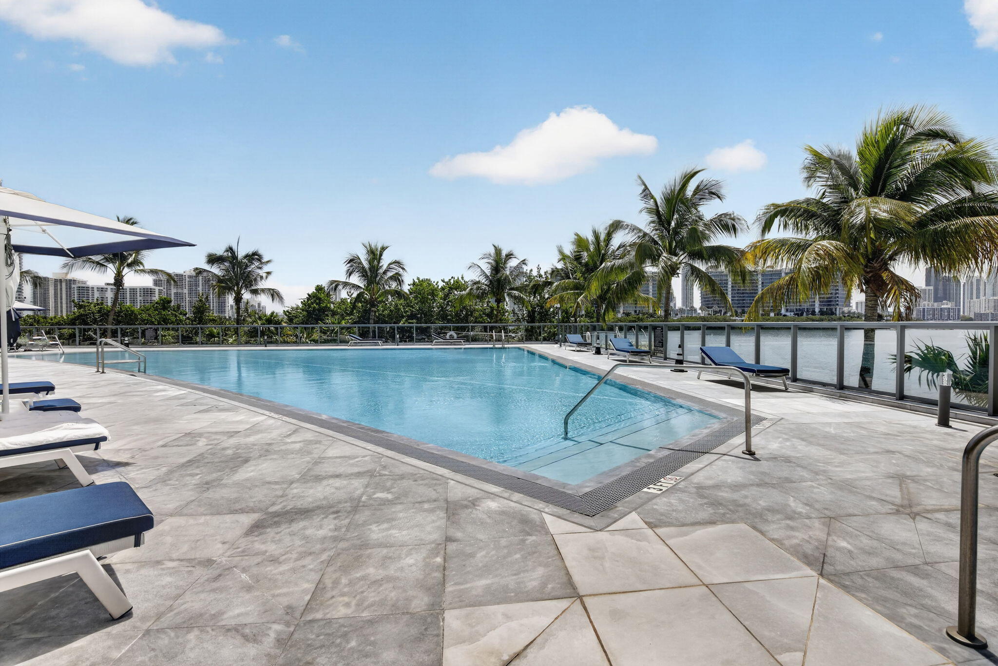3250 NE 188th #201, Aventura FL 33180